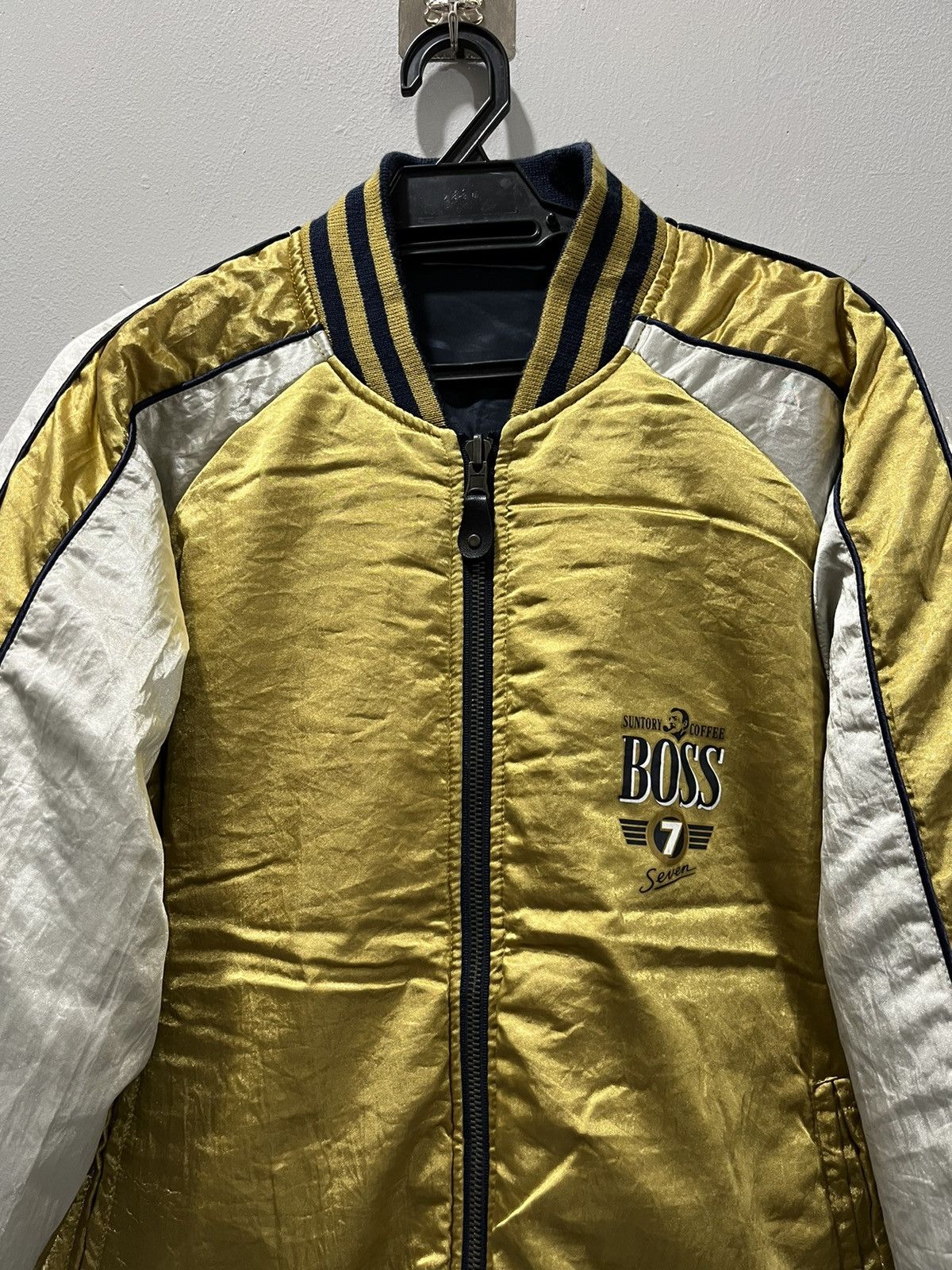 Japanese Brand Japanese Suntory Boss Coffee Revisible Bomber Jacket Size US M / EU 48-50 / 2 - 3 Thumbnail