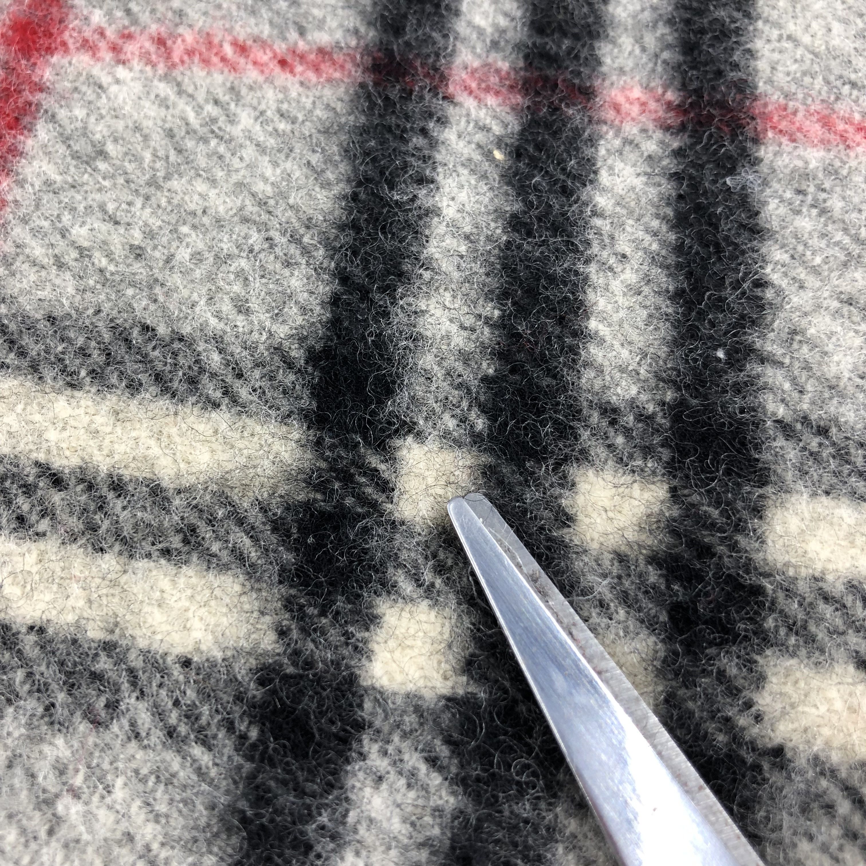 Burberry Burberrys Nova Check Grey Wool Scarf Muffler V660 Size ONE SIZE - 9 Thumbnail