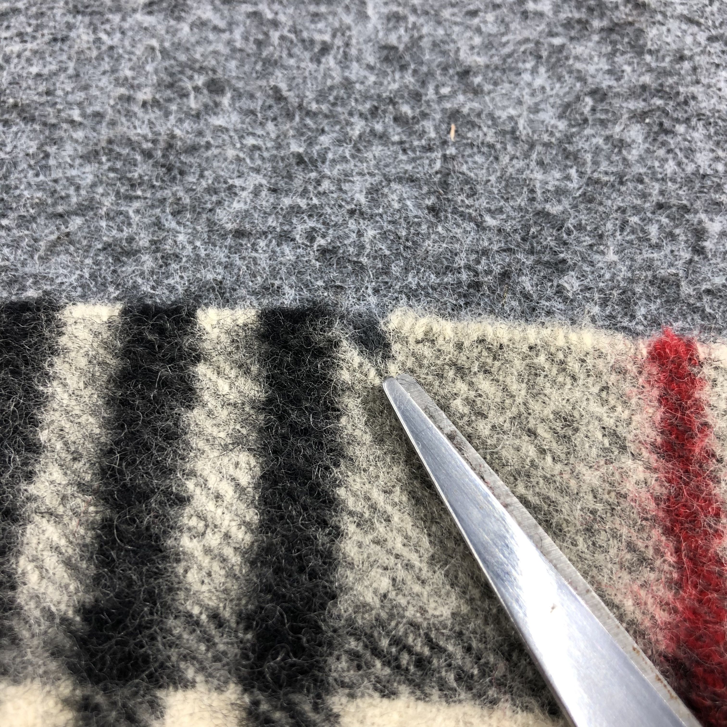 Burberry Burberrys Nova Check Grey Wool Scarf Muffler V660 Size ONE SIZE - 8 Thumbnail