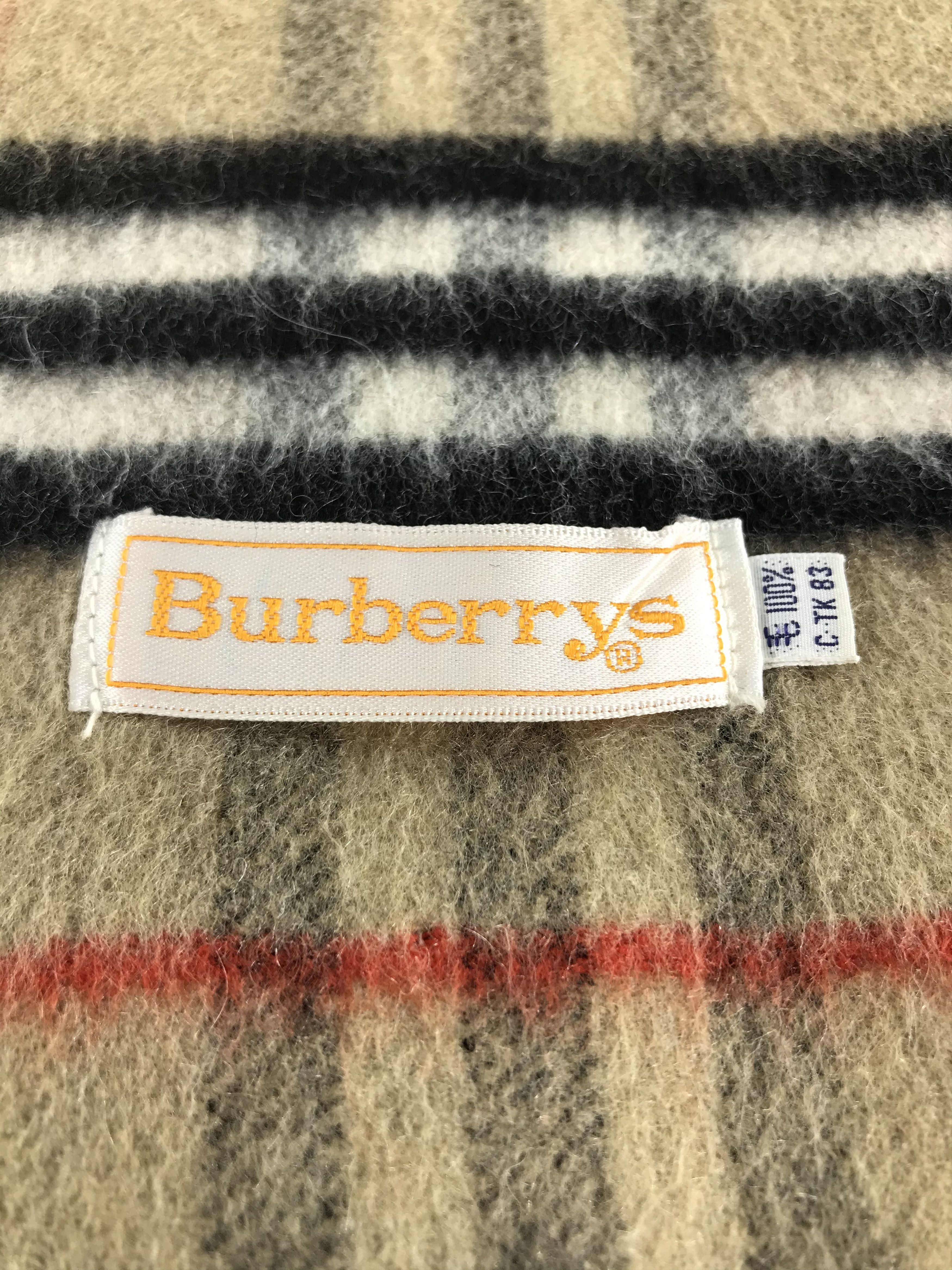 Burberry Burberrys Nova Check Tanned Wool Scarf Muffler V514 Size ONE SIZE - 4 Thumbnail