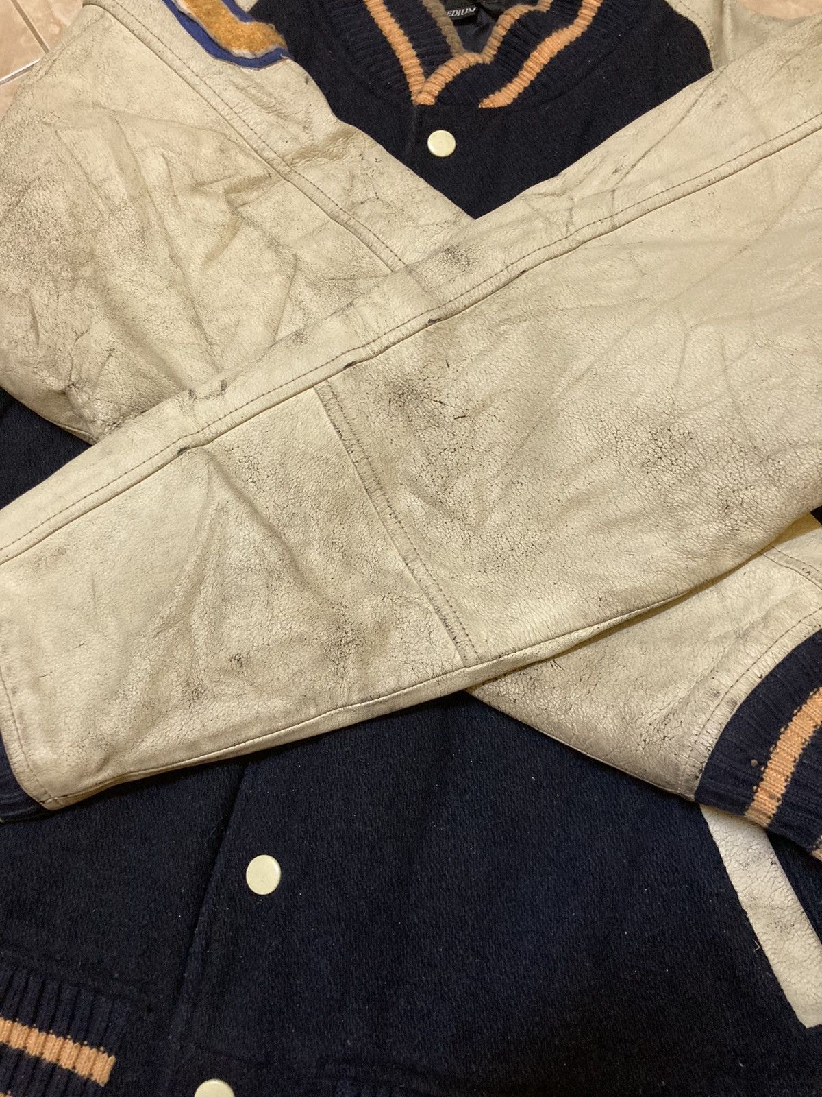 Japanese Brand The Blue Bear Leather Arm Varsity Jacket Size US M / EU 48-50 / 2 - 8 Thumbnail