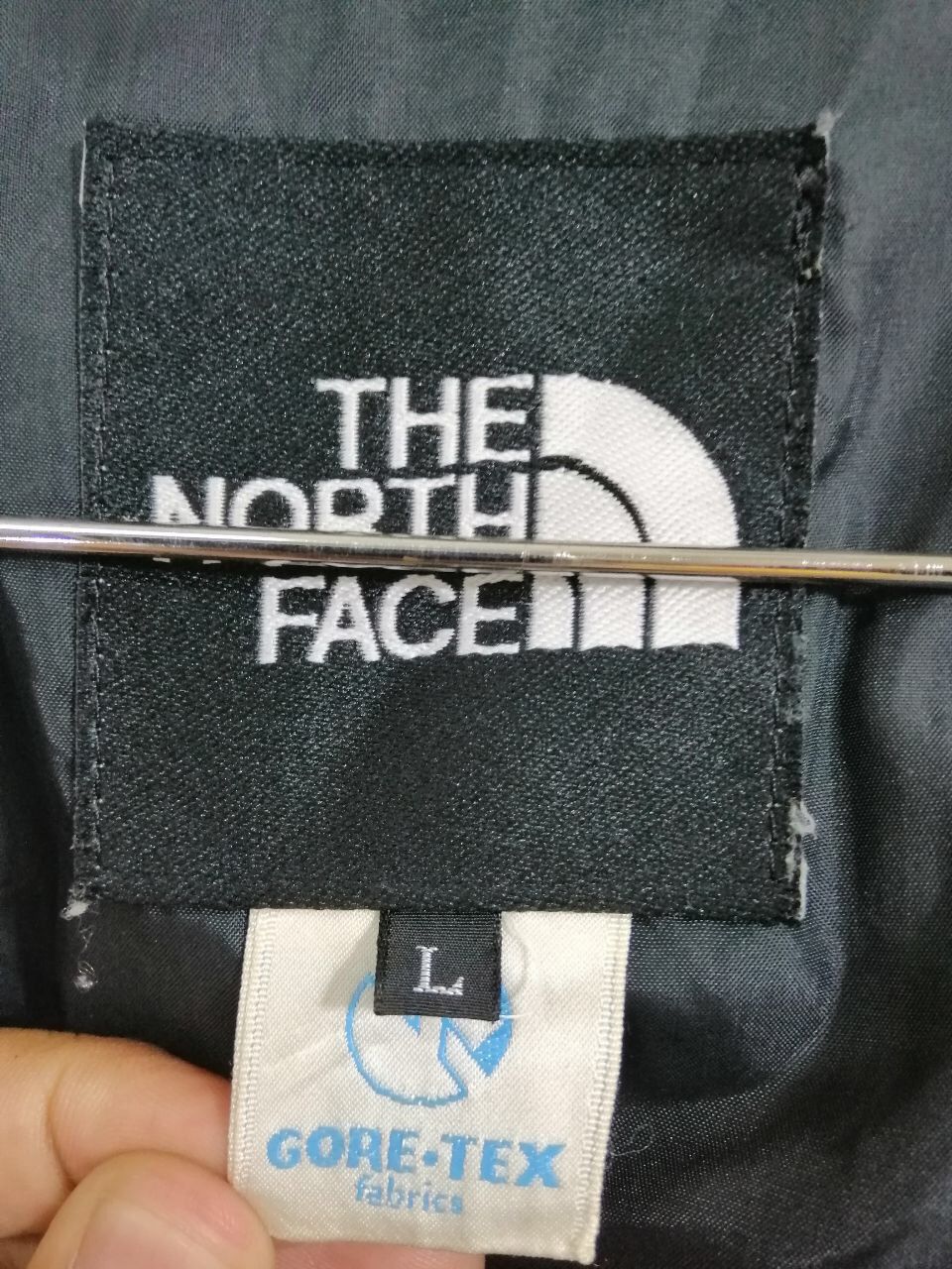 The North Face The North Face Goretax Jacket Two Tone Color Design Size US L / EU 52-54 / 3 - 3 Thumbnail