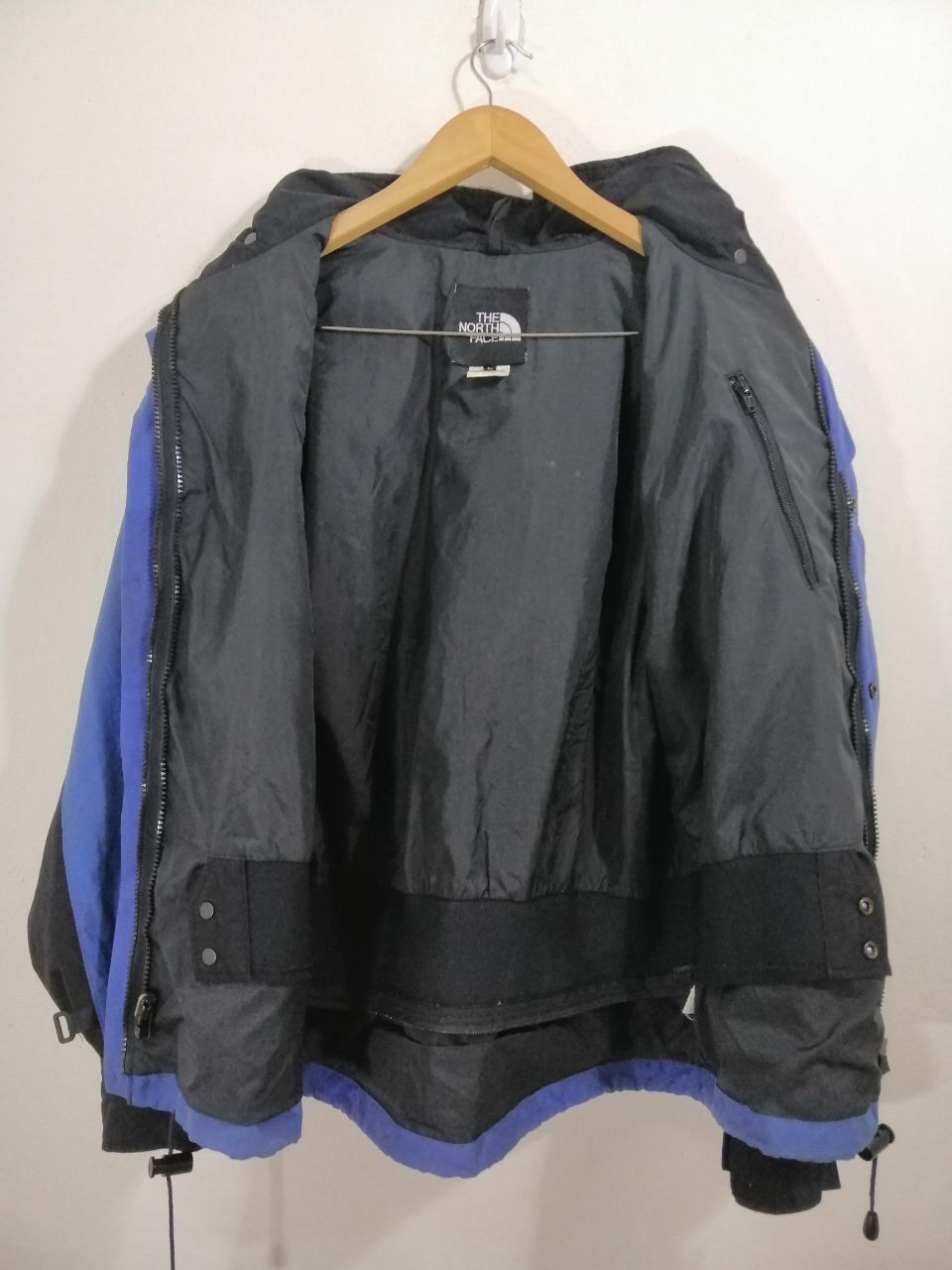 The North Face The North Face Goretax Jacket Two Tone Color Design Size US L / EU 52-54 / 3 - 5 Thumbnail