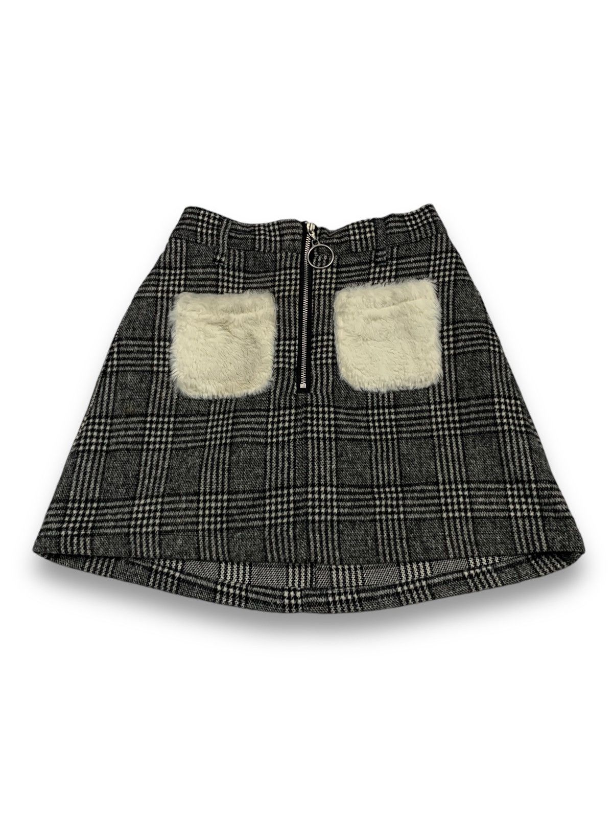 Japanese Brand Japanese Brand Faux Fur Plaid Mini Skirt like Burberry Size 24" / US 00 / IT 34 - 3 Thumbnail
