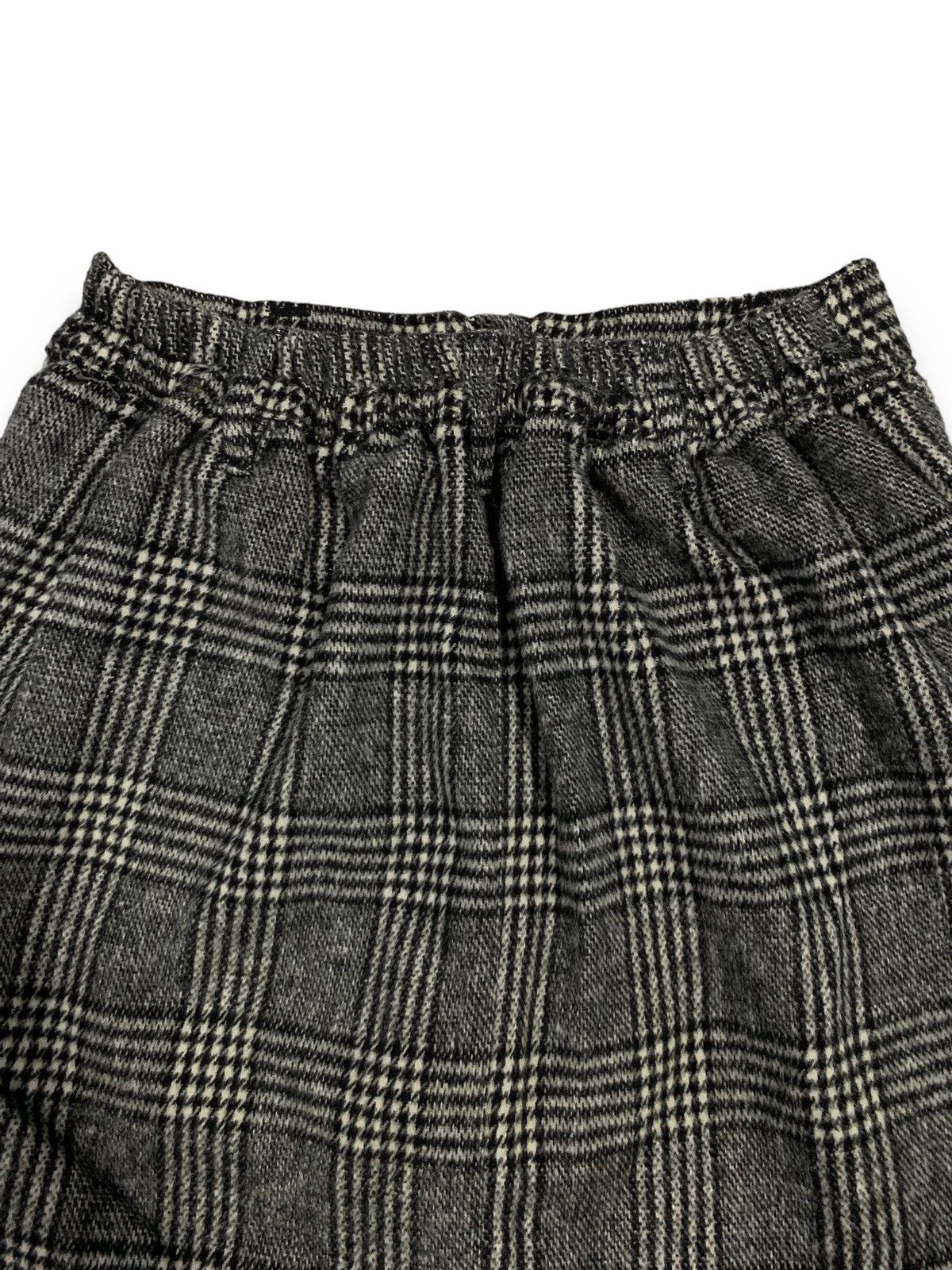 Japanese Brand Japanese Brand Faux Fur Plaid Mini Skirt like Burberry Size 24" / US 00 / IT 34 - 10 Thumbnail