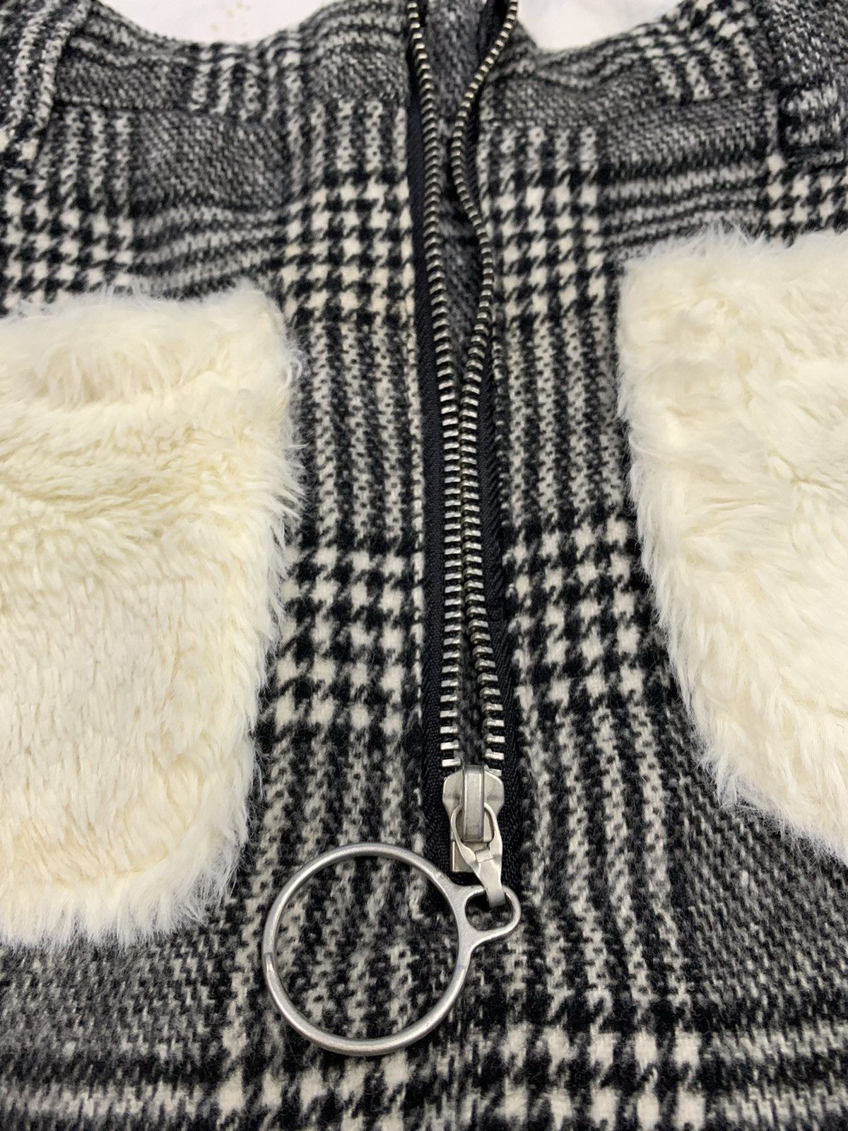 Japanese Brand Japanese Brand Faux Fur Plaid Mini Skirt like Burberry Size 24" / US 00 / IT 34 - 7 Thumbnail
