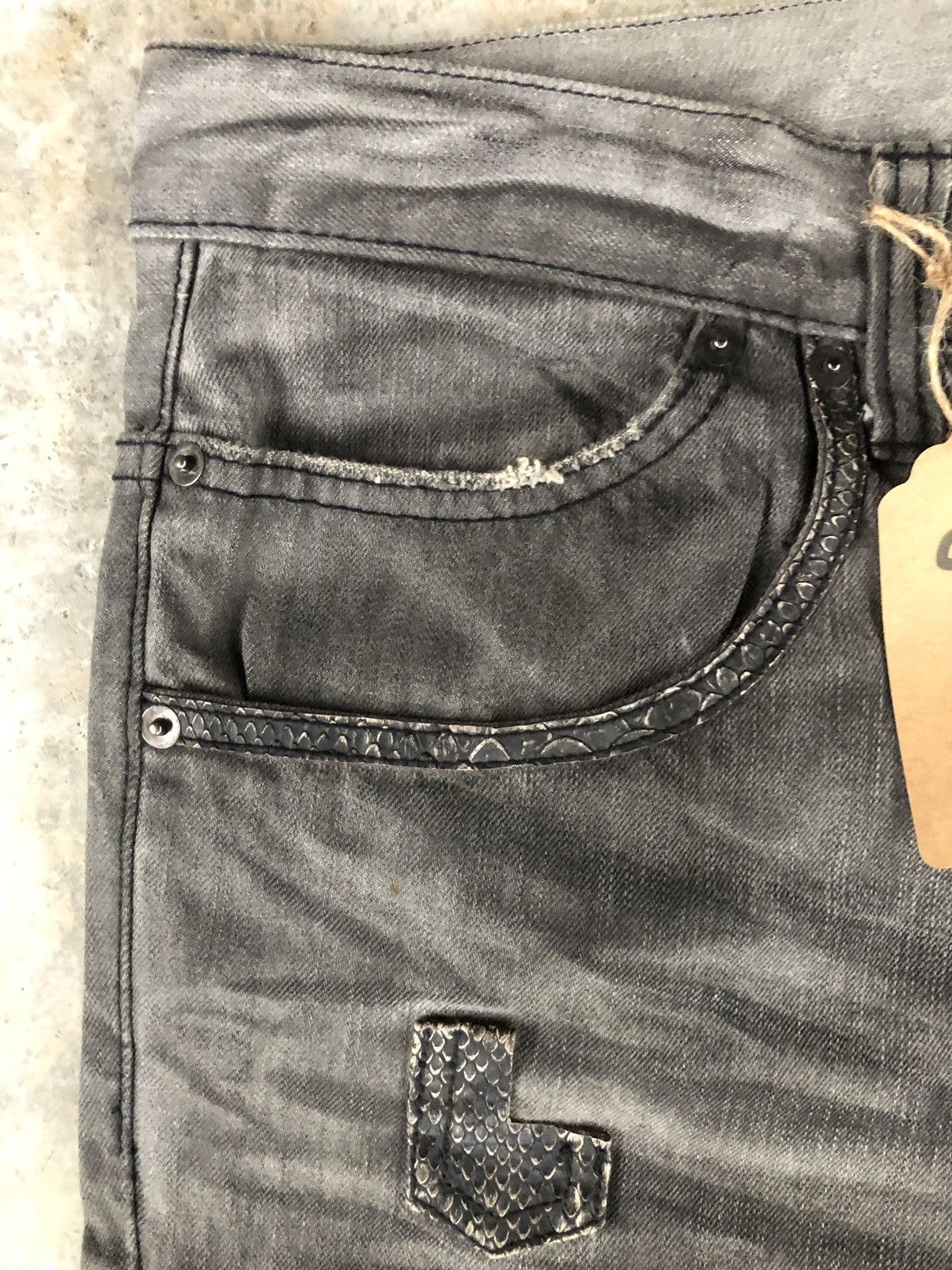 semanticdesign Semantic Design Snake Skin Leather Flared Jeans Size US 34 / EU 50 - 10 Thumbnail