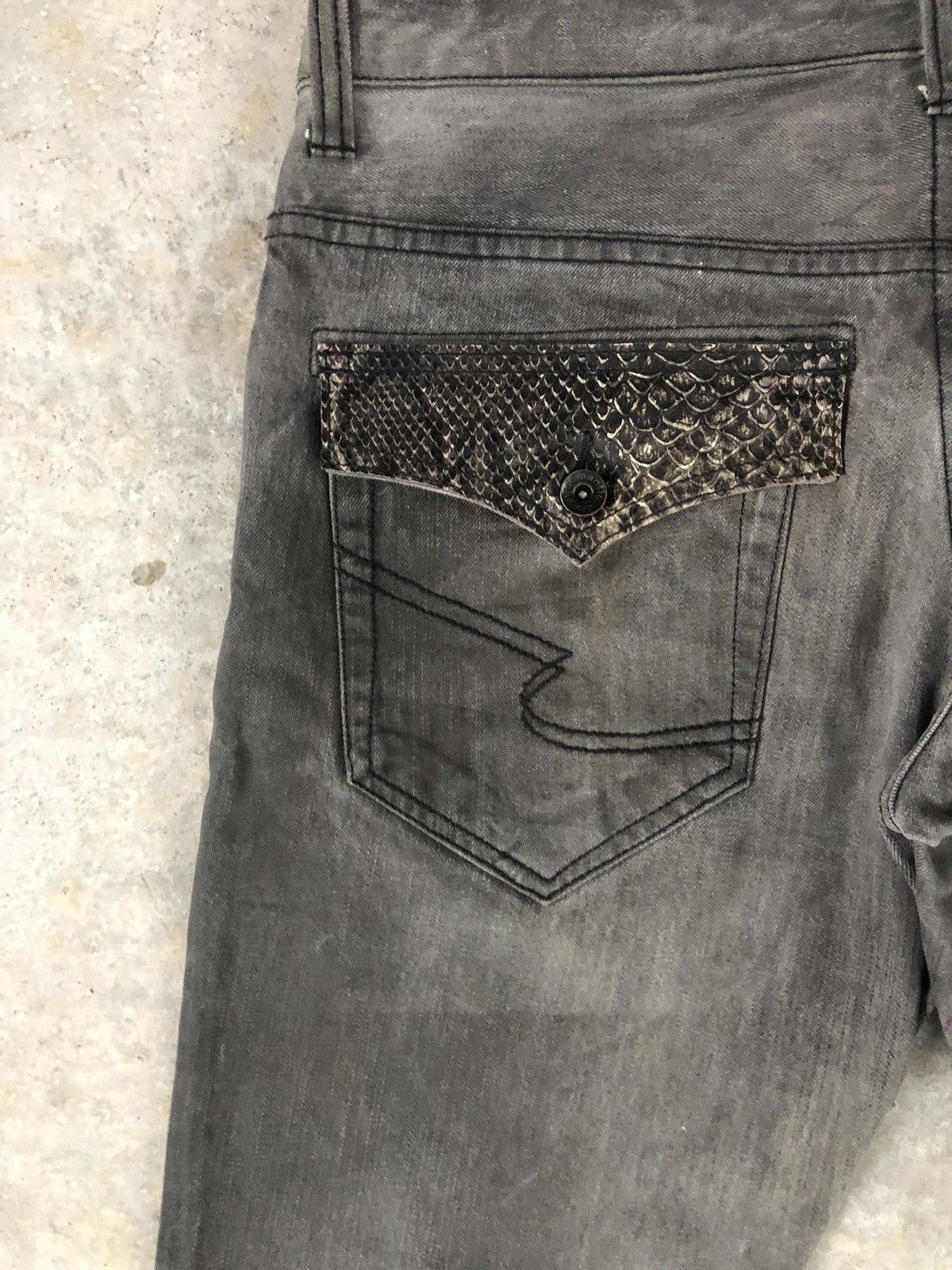 semanticdesign Semantic Design Snake Skin Leather Flared Jeans Size US 34 / EU 50 - 12 Thumbnail