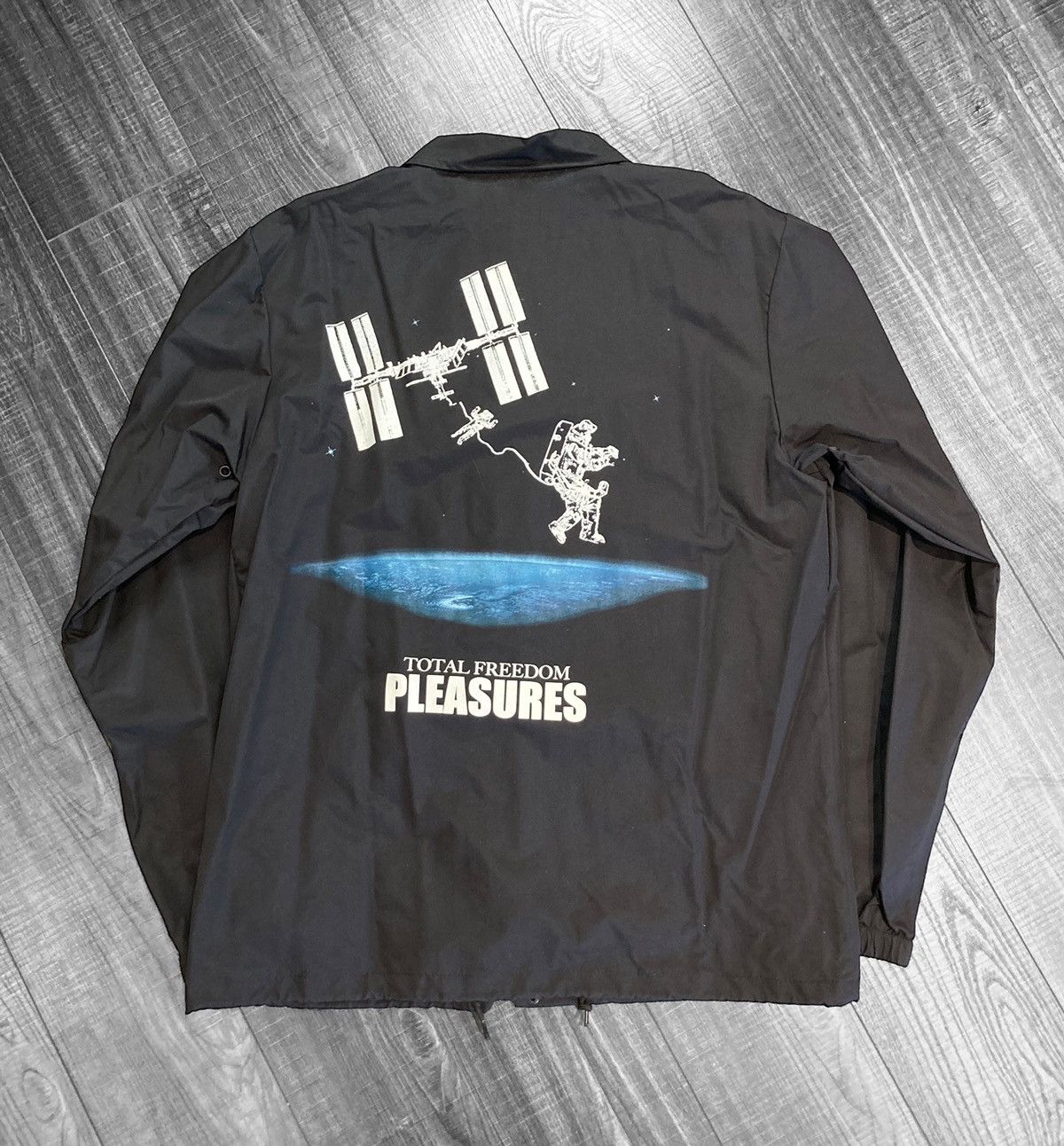 image of Pleasures Coach Jacket Size XL in Black, Men's