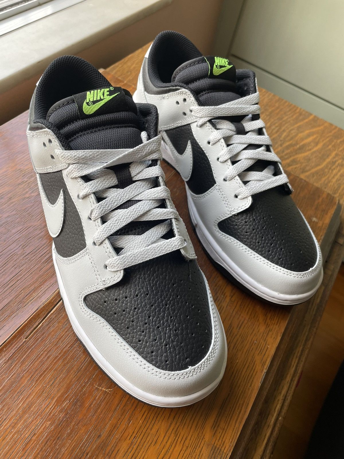 Nike Nike Dunk Low - Black / Grey / Volt Size US 10.5 / EU 43-44 - 3 Thumbnail