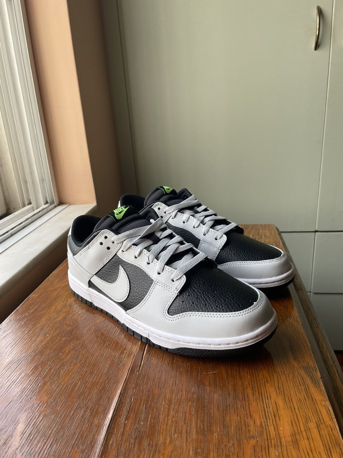 Nike Nike Dunk Low - Black / Grey / Volt Size US 10.5 / EU 43-44 - 2 Thumbnail