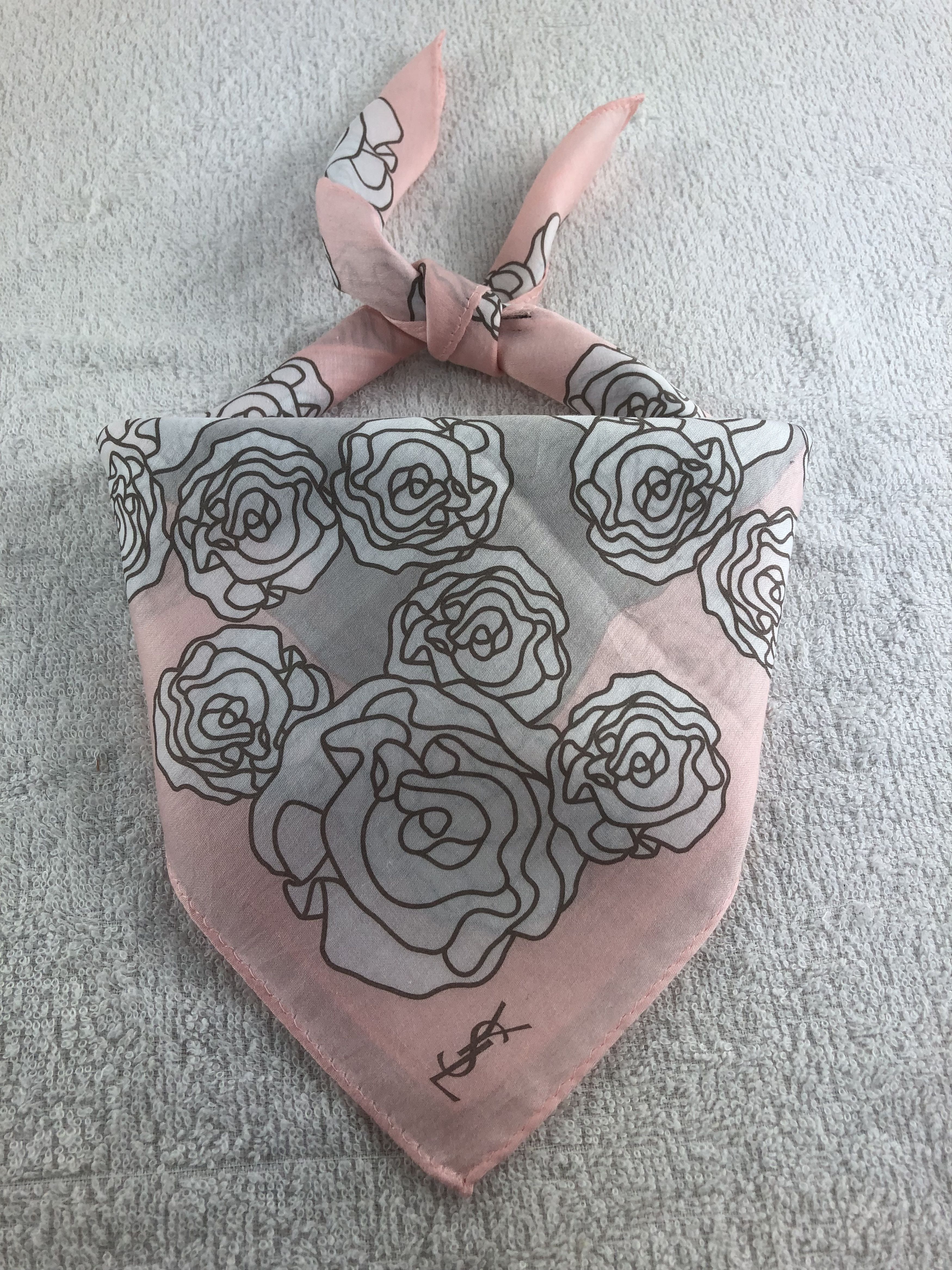 Yves Saint Laurent YSL Floral Handkerchief / Bandana / Neckerchief C325 Size ONE SIZE - 1 Thumbnail