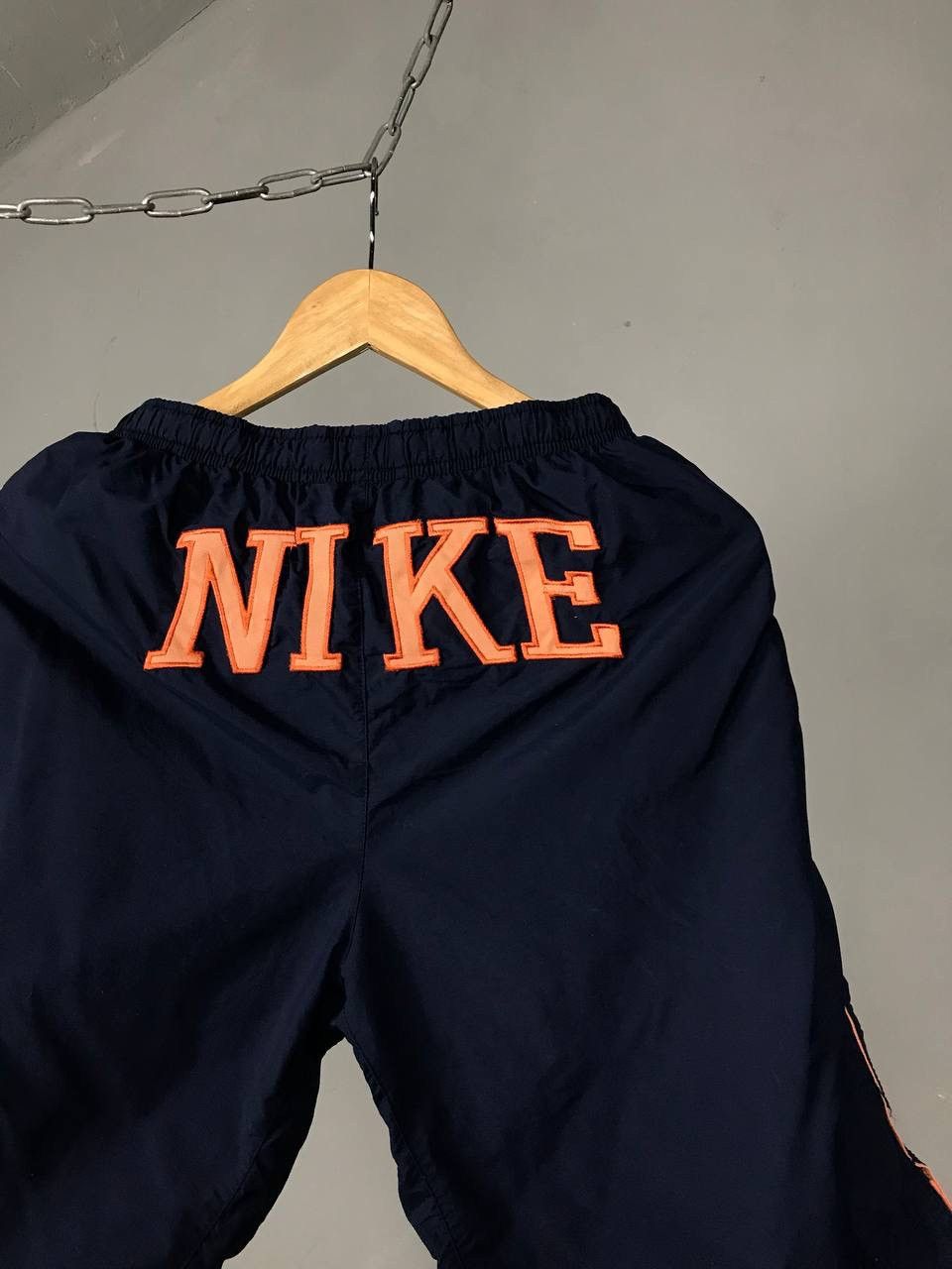 Nike Nike swoosh streetwear vintage big logo shorts Size US 30 / EU 46 - 7 Thumbnail