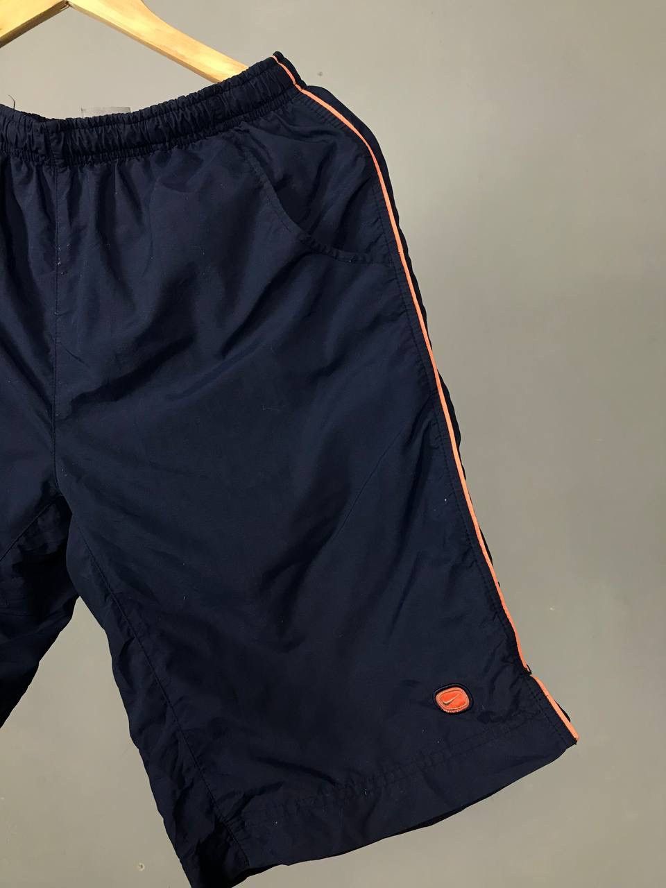 Nike Nike swoosh streetwear vintage big logo shorts Size US 30 / EU 46 - 3 Thumbnail