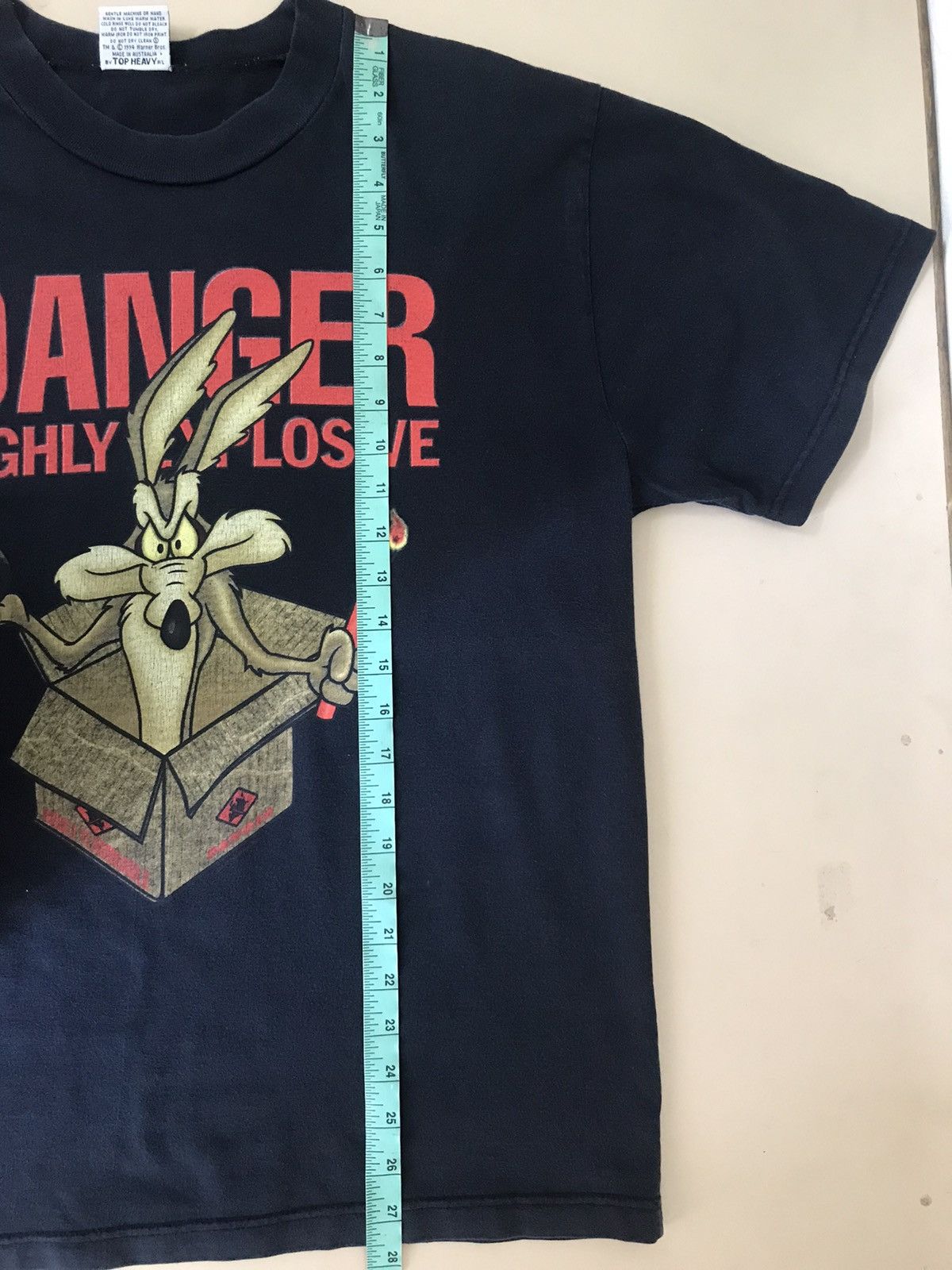 Cartoon Network Vintage Looney Tunes Explosive Coyote T-shirts Size US L / EU 52-54 / 3 - 8 Thumbnail