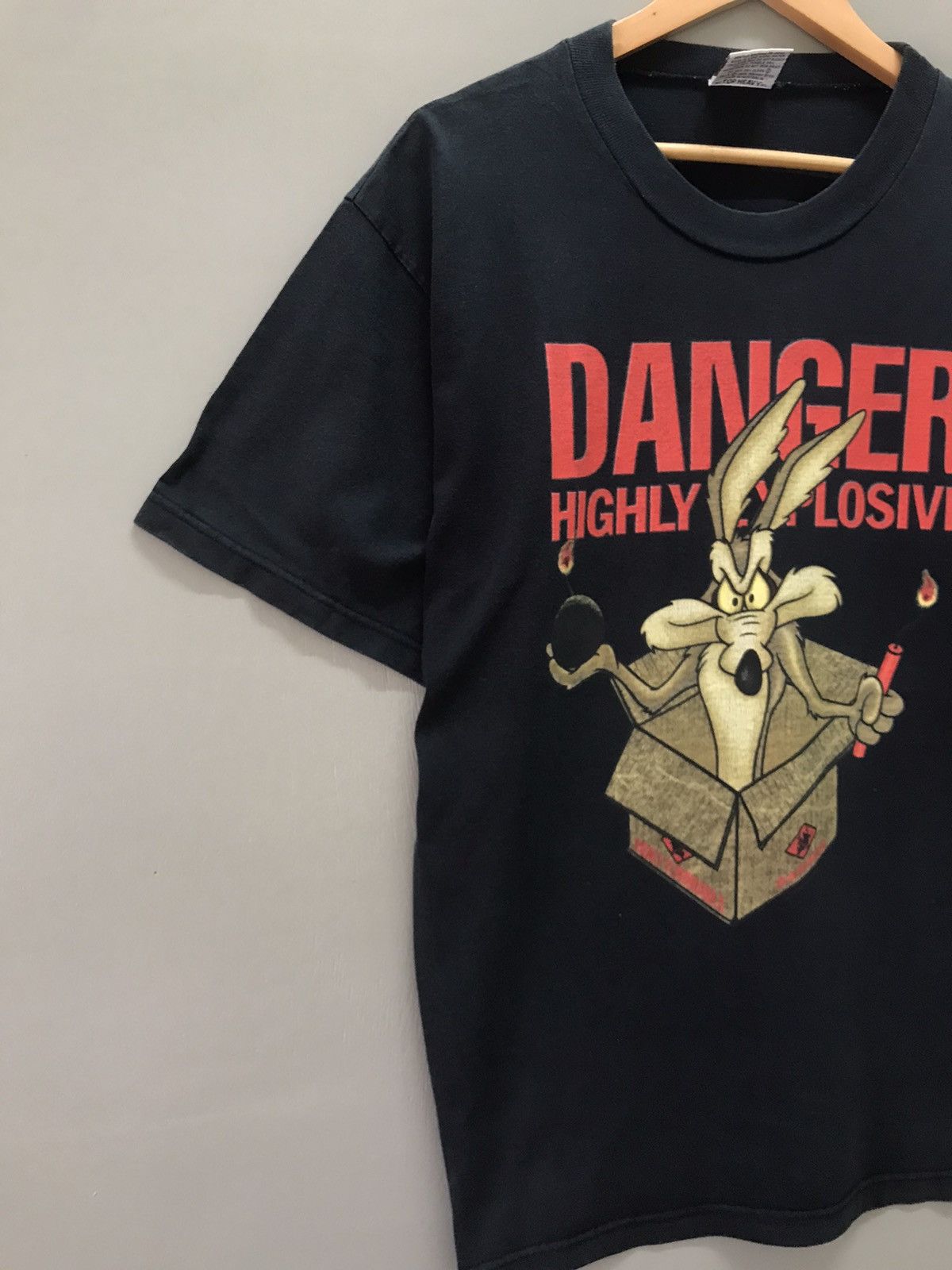 Cartoon Network Vintage Looney Tunes Explosive Coyote T-shirts Size US L / EU 52-54 / 3 - 2 Thumbnail