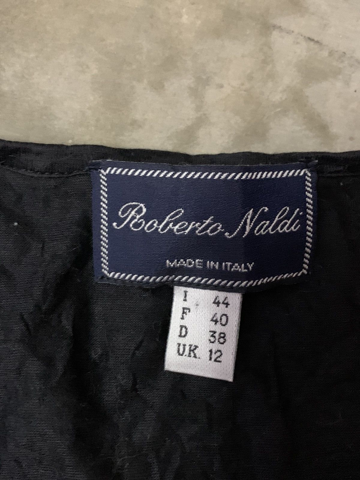 Designer Nice Roberto Naldi Embroidery Flower Logo T Shirt Size US M / EU 48-50 / 2 - 4 Thumbnail