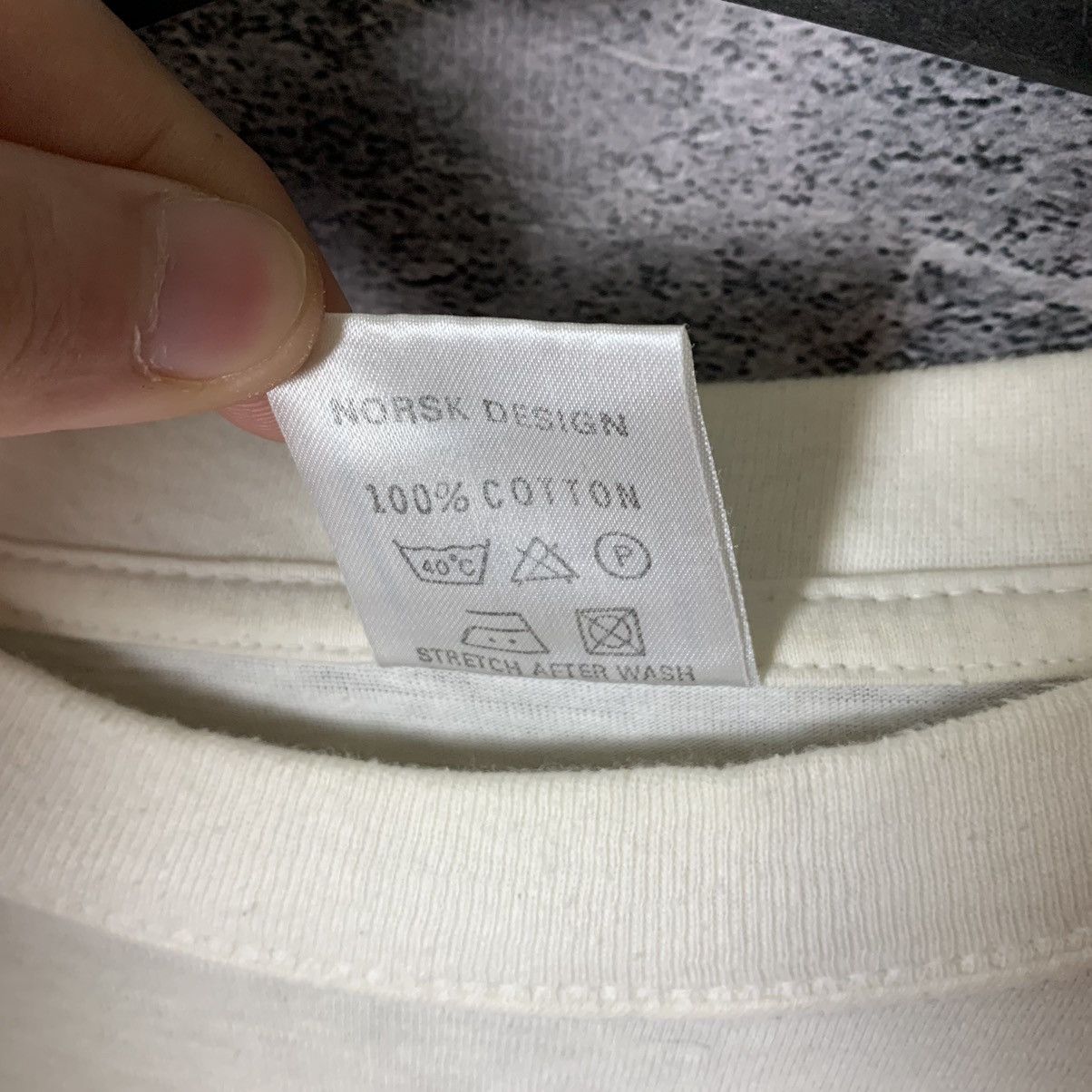 Vintage Vintage Norge Cartoon Tee 90s Size US XL / EU 56 / 4 - 4 Thumbnail