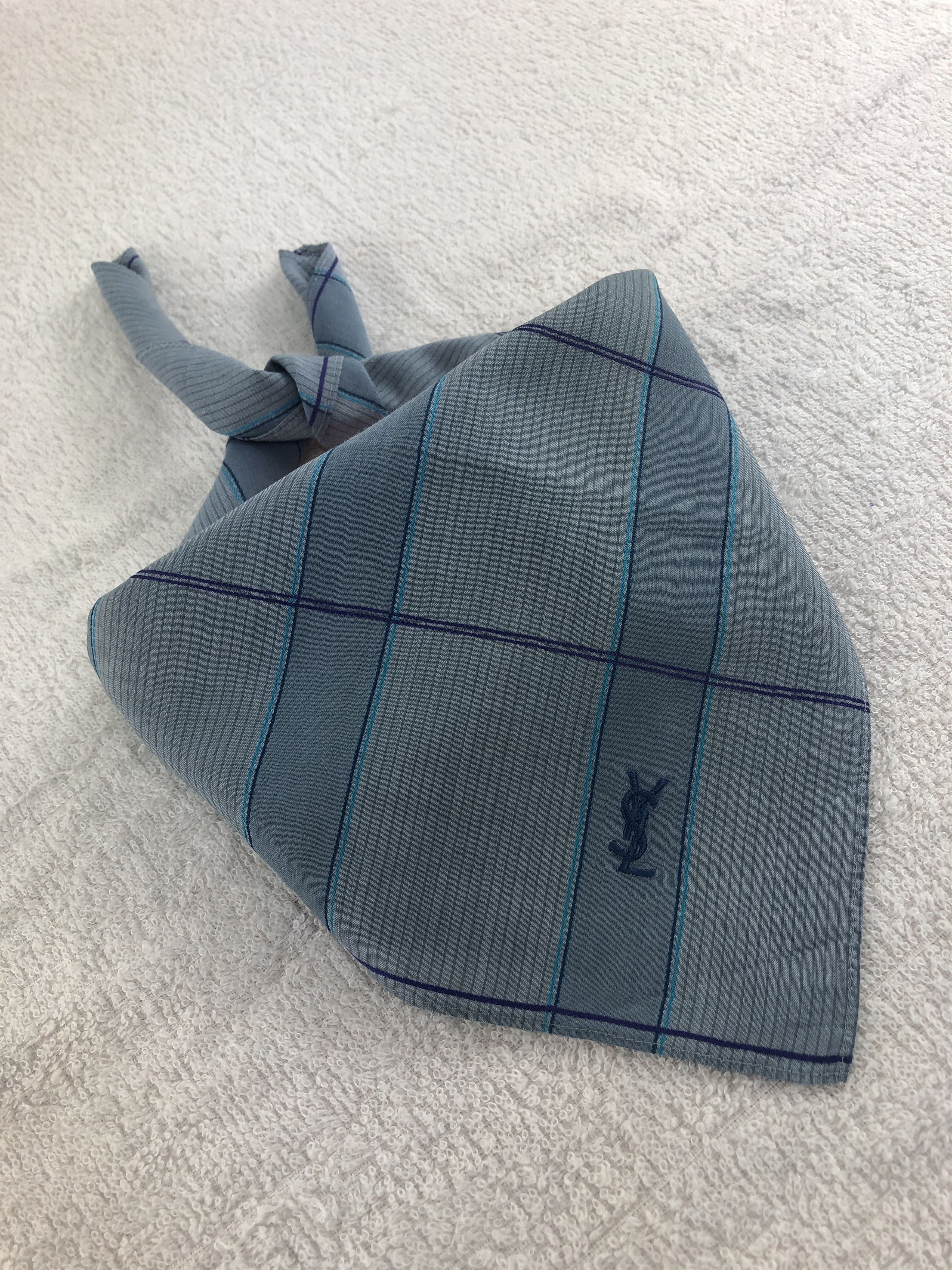 Yves Saint Laurent Yves Saint Laurent Handkerchief / Bandana / Neckerchief C300 Size ONE SIZE - 2 Thumbnail