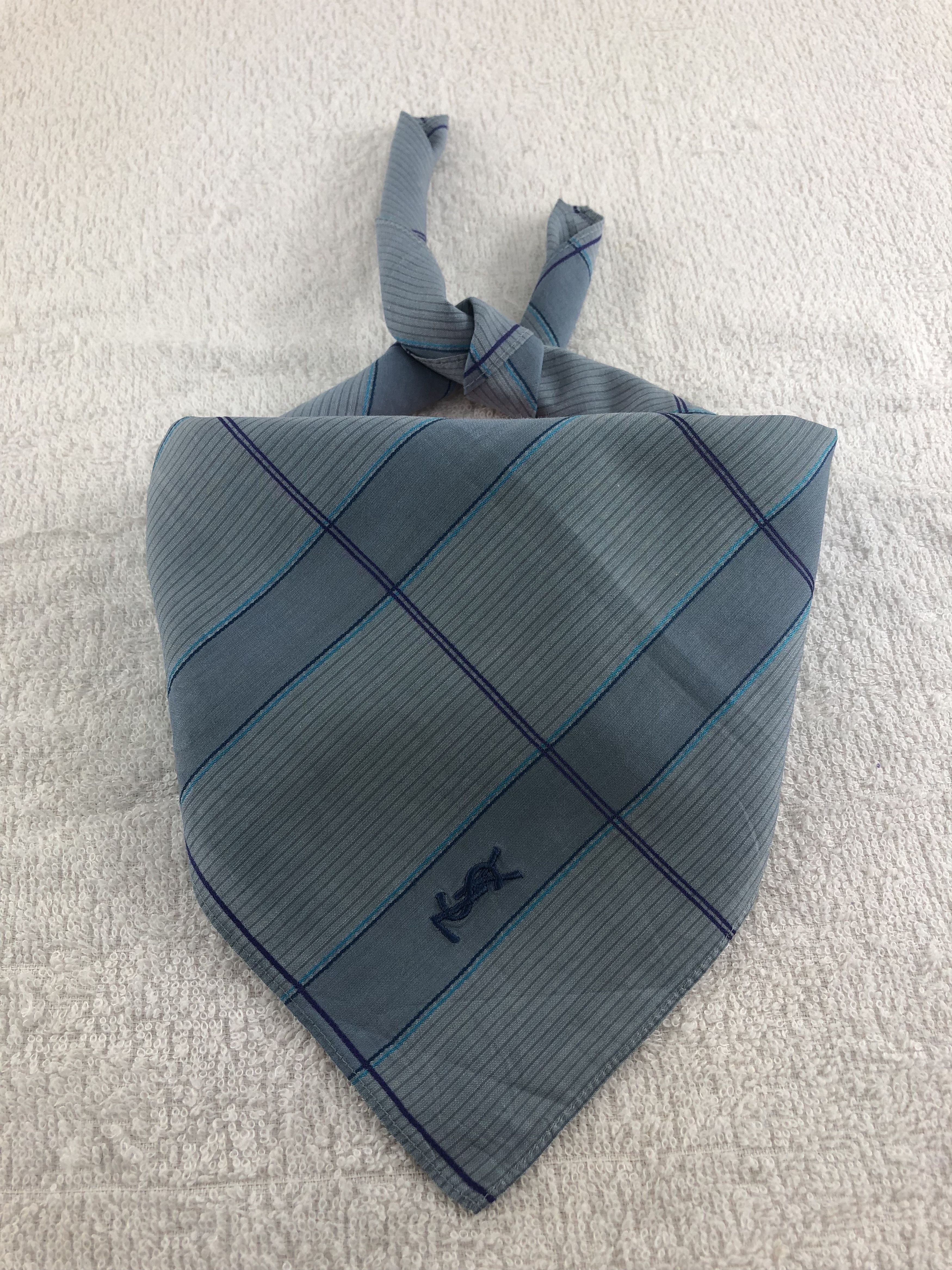 Yves Saint Laurent Yves Saint Laurent Handkerchief / Bandana / Neckerchief C300 Size ONE SIZE - 1 Thumbnail