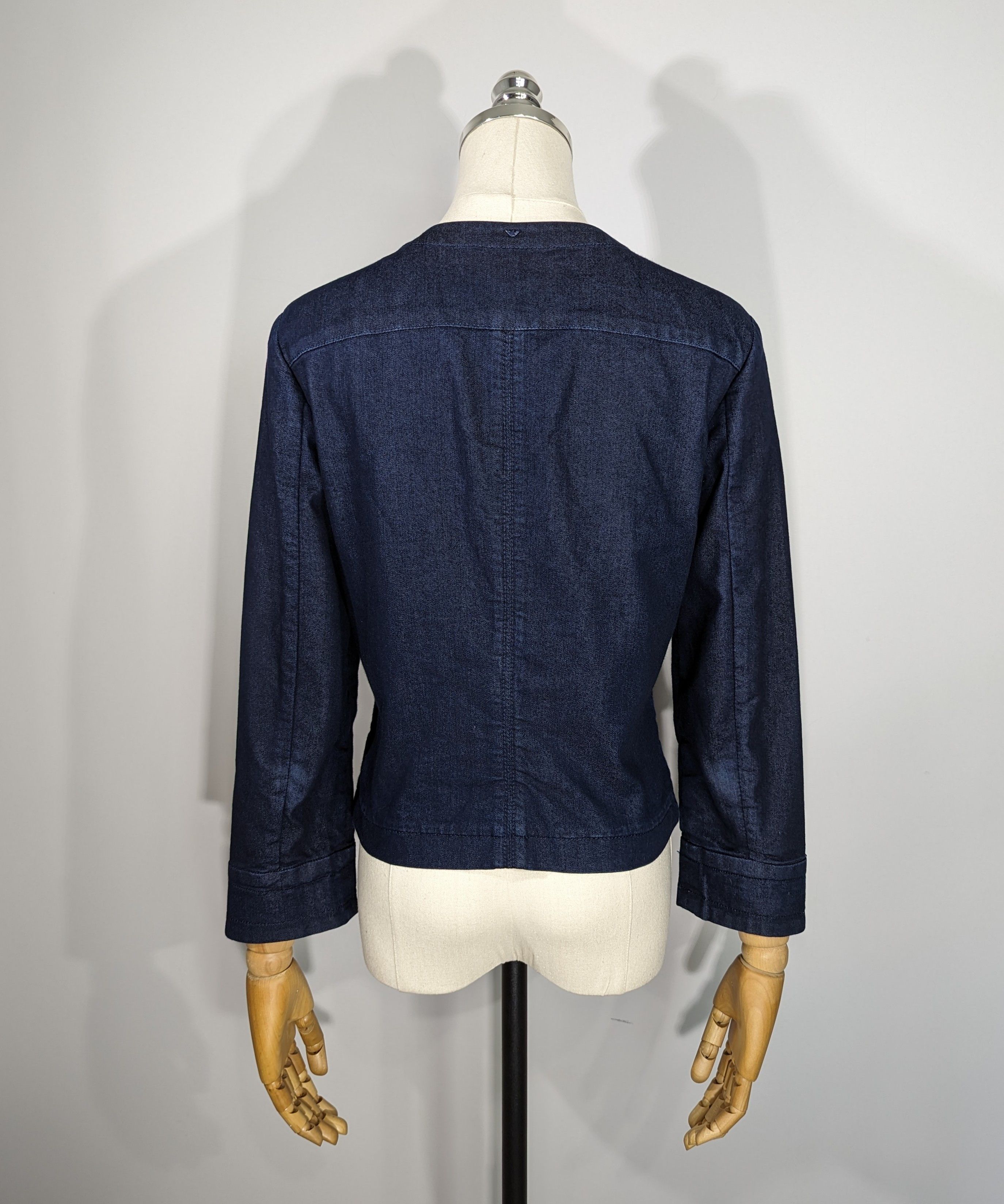 Armani Armani Jeans Women's Denim Jacket Luxury Brand FashionCasual Size S / US 4 / IT 40 - 7 Thumbnail