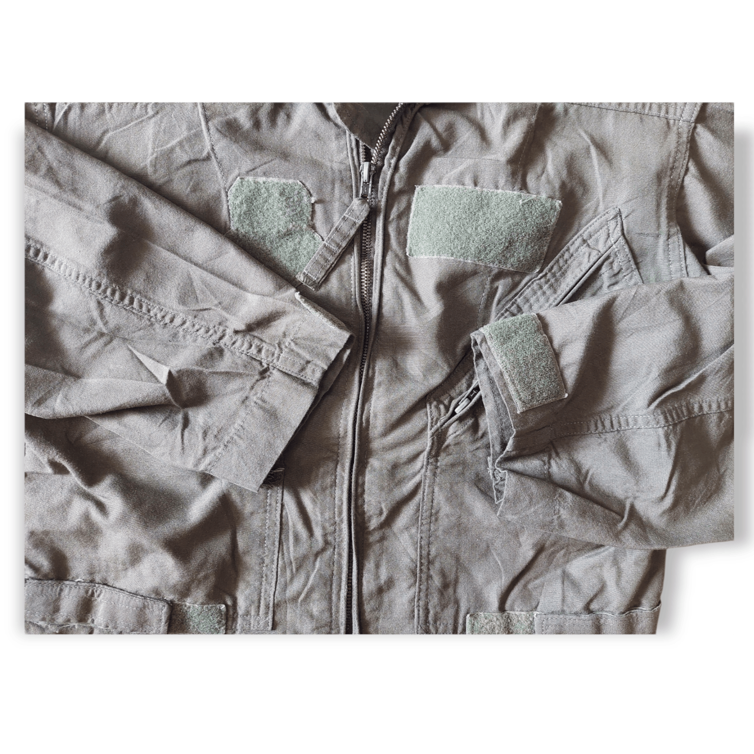 Vintage VINTAGE OVERALLS MILITARY ARMY WITH SHOULDER PATCHES RARE Size US 38 / EU 54 - 7 Thumbnail