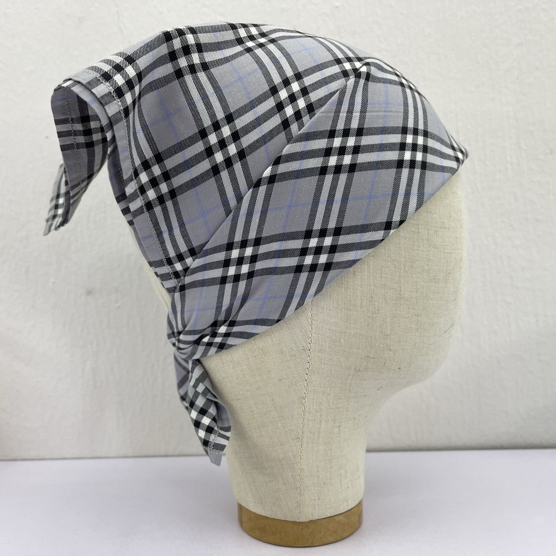 Burberry Burberrys Headscarf/Handkerchief/Neckerchief-4099 Size ONE SIZE - 5 Thumbnail