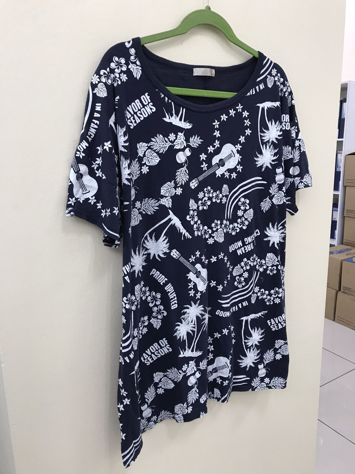 Vintage Favour Of Seasons Surf Style T Shirt Size US L / EU 52-54 / 3 - 5 Thumbnail