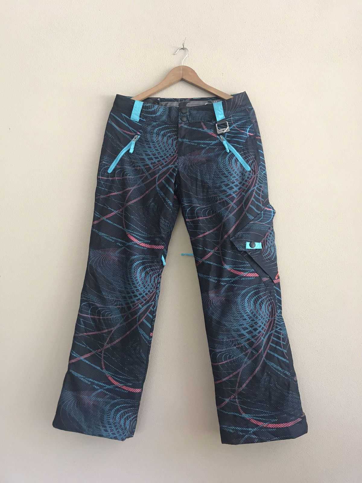Oakley thinsulate insulation snowboard pants