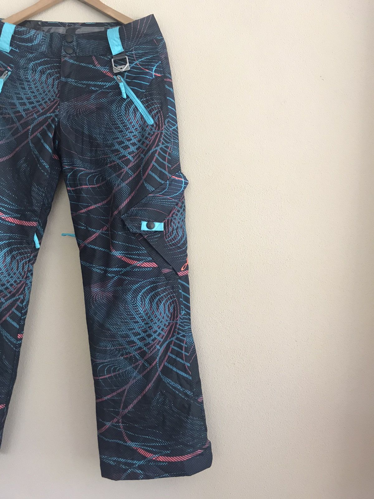 Oakley thinsulate insulation snowboard pants