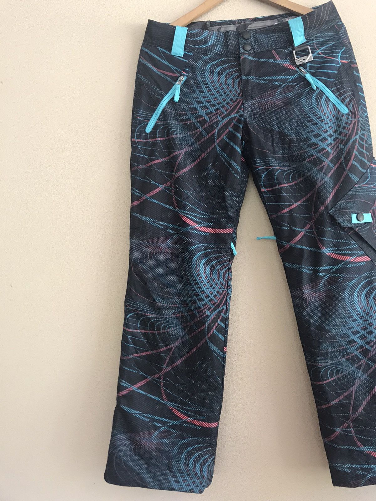 Oakley thinsulate insulation snowboard pants
