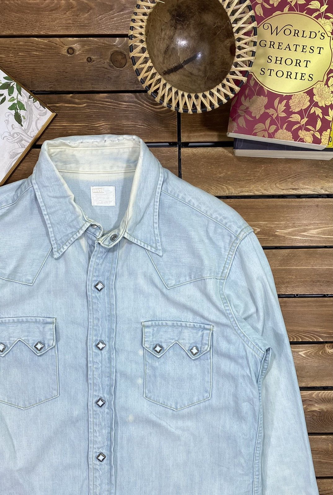 Levi's × Levi's Vintage Clothing × Vintage Vintage Levis Big E Stone Button Faded Style Size M Size US M / EU 48-50 / 2 - 7 Thumbnail