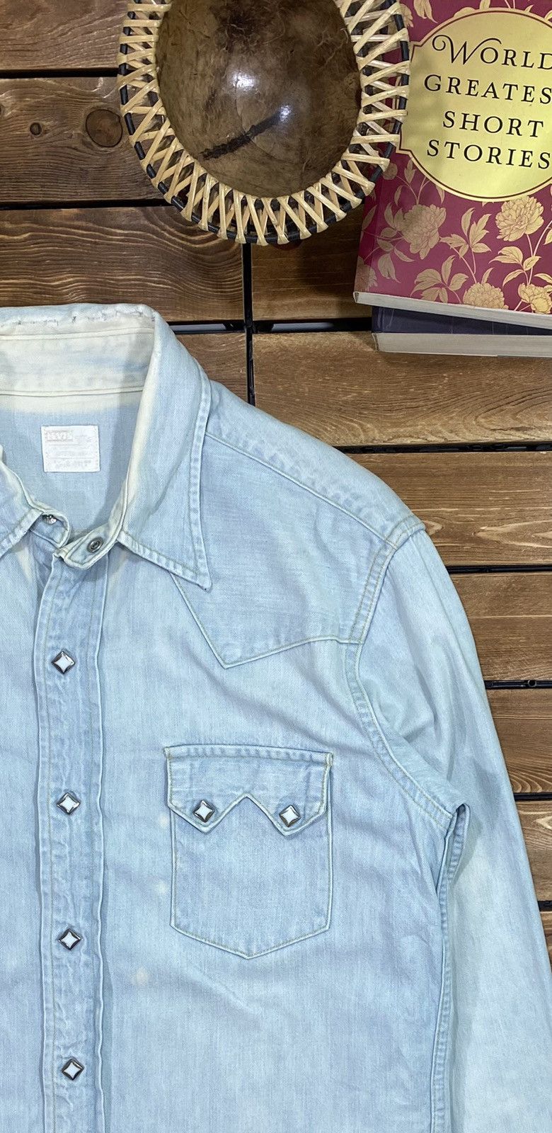 Levi's × Levi's Vintage Clothing × Vintage Vintage Levis Big E Stone Button Faded Style Size M Size US M / EU 48-50 / 2 - 5 Thumbnail