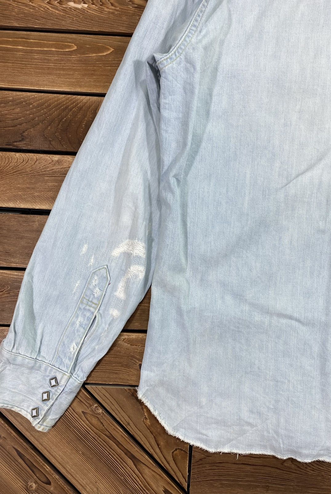 Levi's × Levi's Vintage Clothing × Vintage Vintage Levis Big E Stone Button Faded Style Size M Size US M / EU 48-50 / 2 - 11 Thumbnail