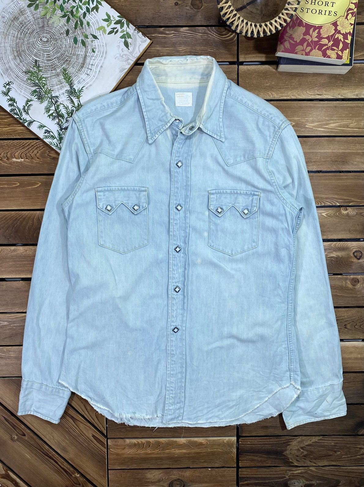 Levi's × Levi's Vintage Clothing × Vintage Vintage Levis Big E Stone Button Faded Style Size M Size US M / EU 48-50 / 2 - 2 Thumbnail
