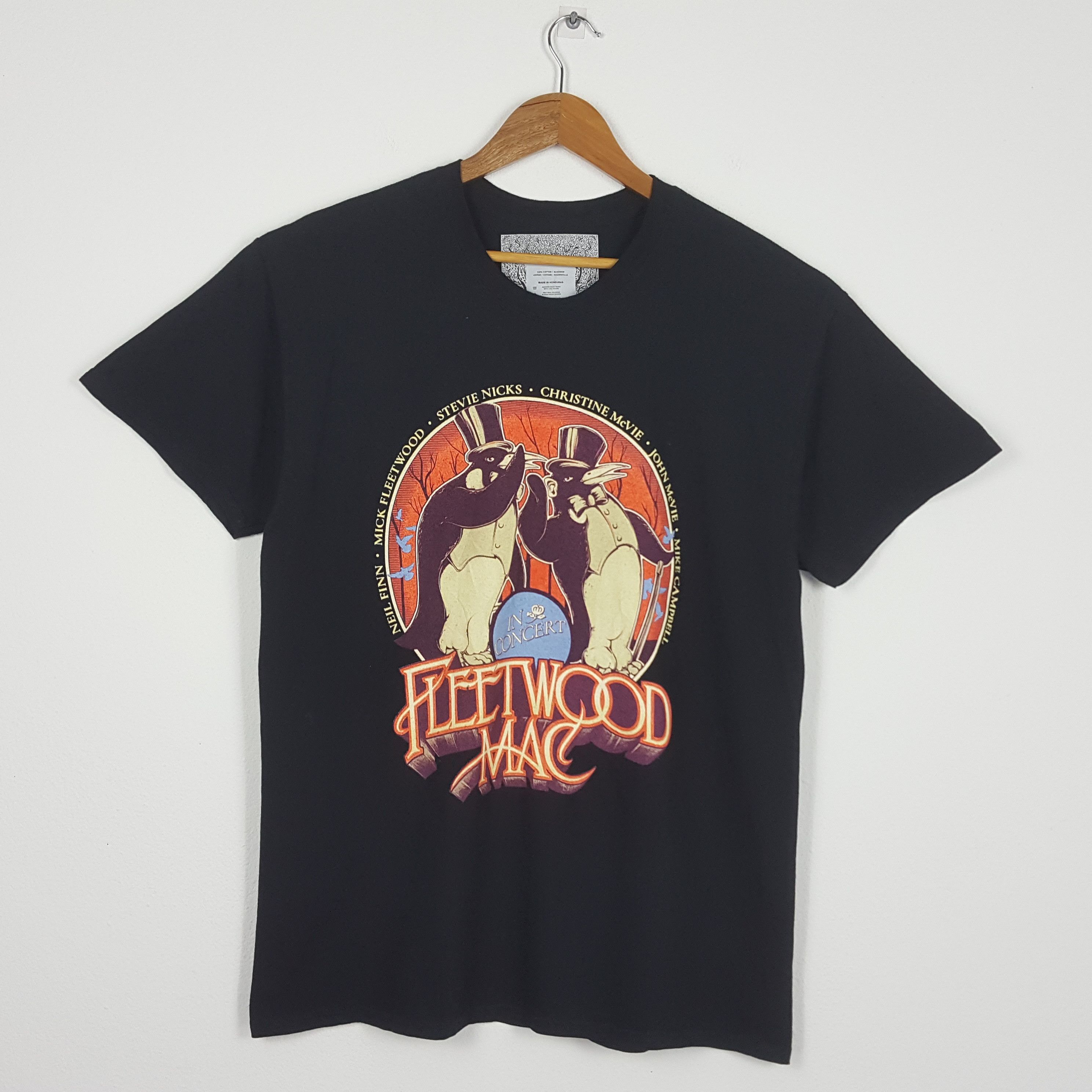 Band Tees × Vintage Vintage FLEETWOOD MAC British-American Rock Band Tour Tees Size US L / EU 52-54 / 3 - 4 Thumbnail