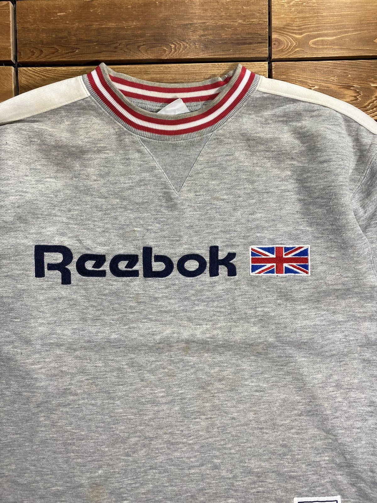 Reebok × Vintage Vintage Reebok Crop Kid Size Big Logo Sweatshirt Size 160 Size US XS / EU 42 / 0 - 3 Thumbnail