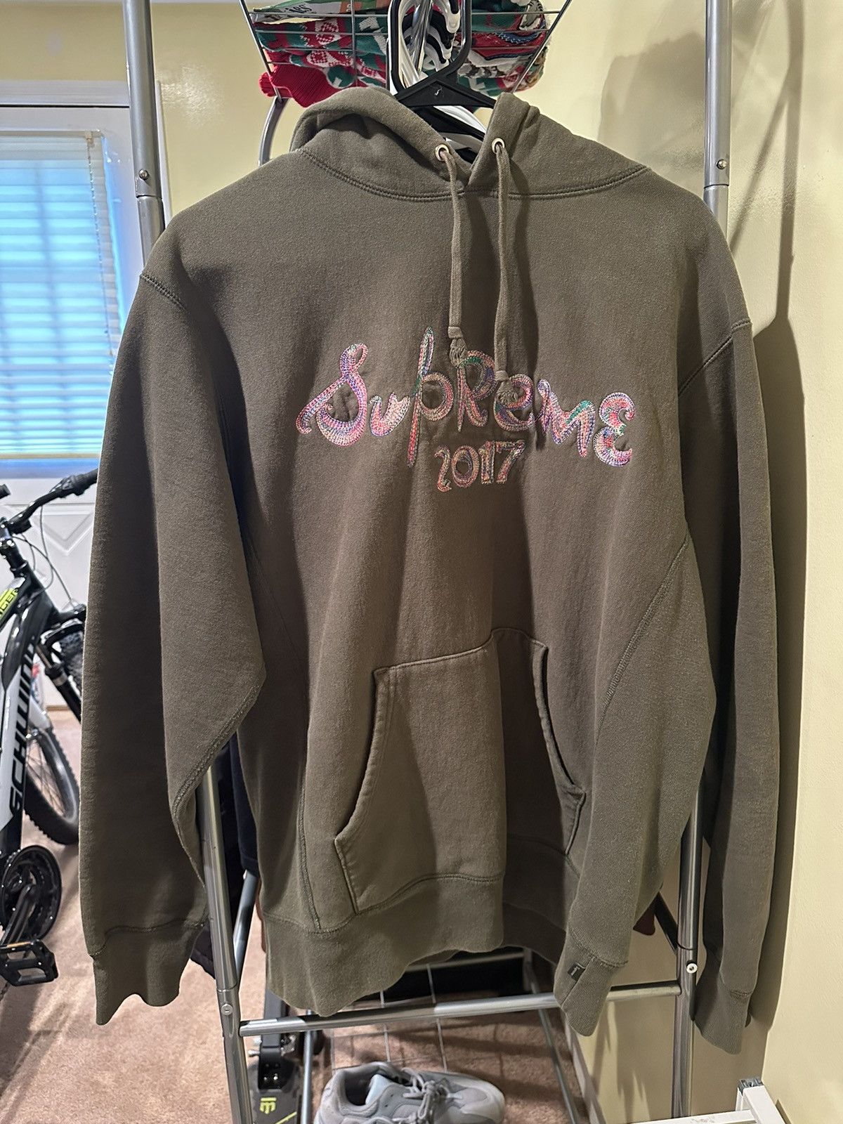 Supreme 2017 hoodie hot sale
