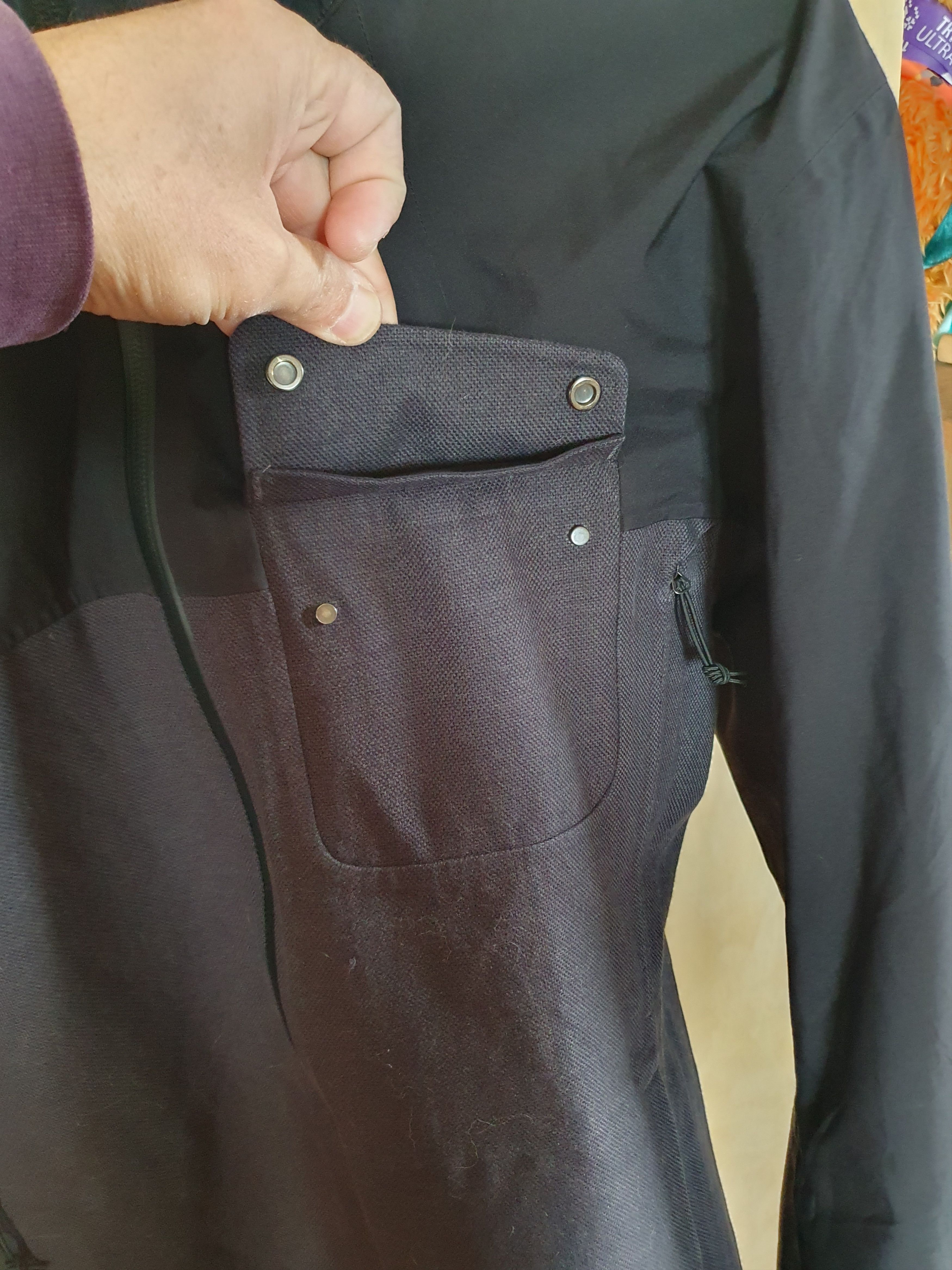 Lululemon Lululemon Waterproof Hiking two tone SWAG jacket sz L Size US L / EU 52-54 / 3 - 18 Thumbnail