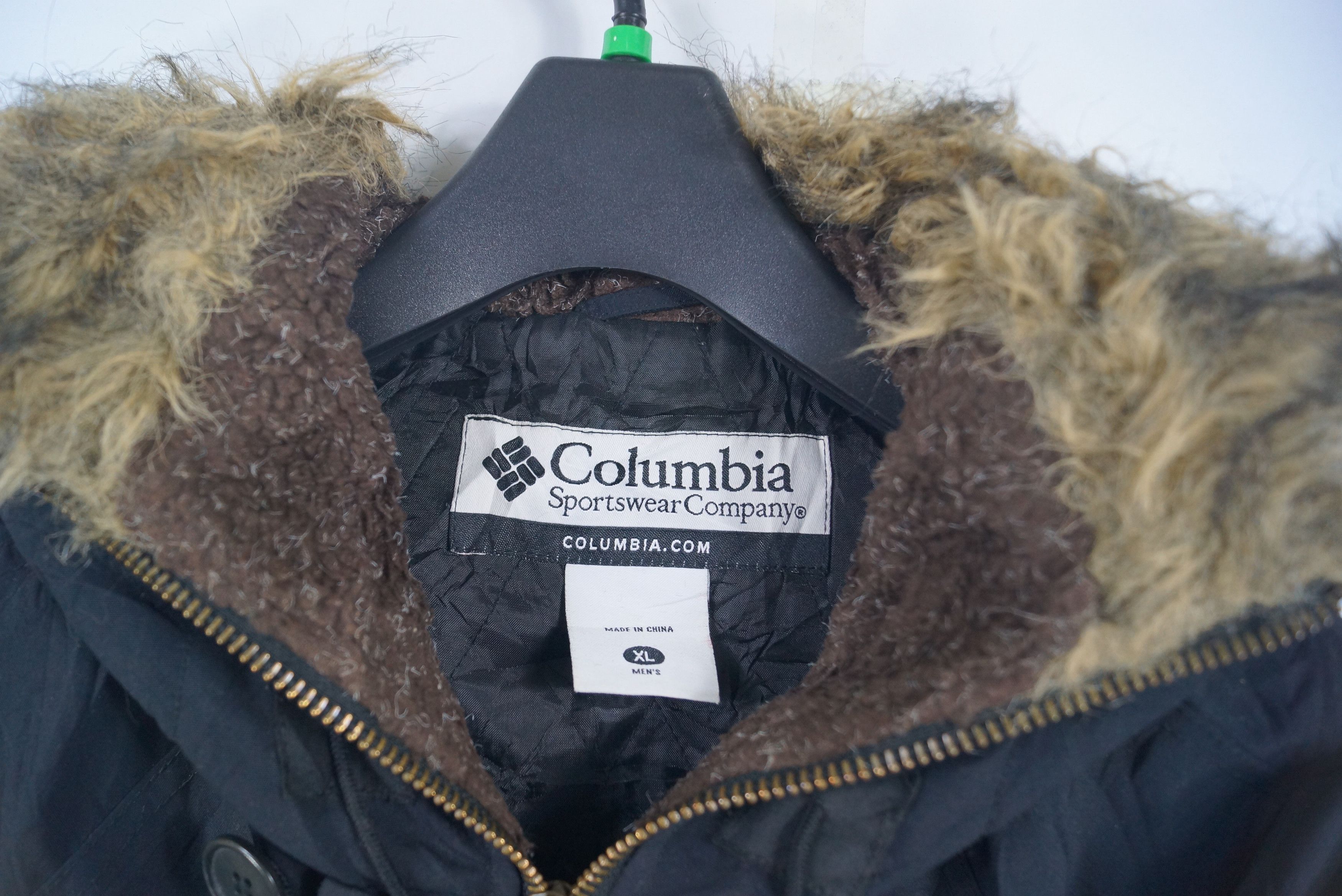 Rare!! Columbia Sportswear Zipper Hoodie Jacket