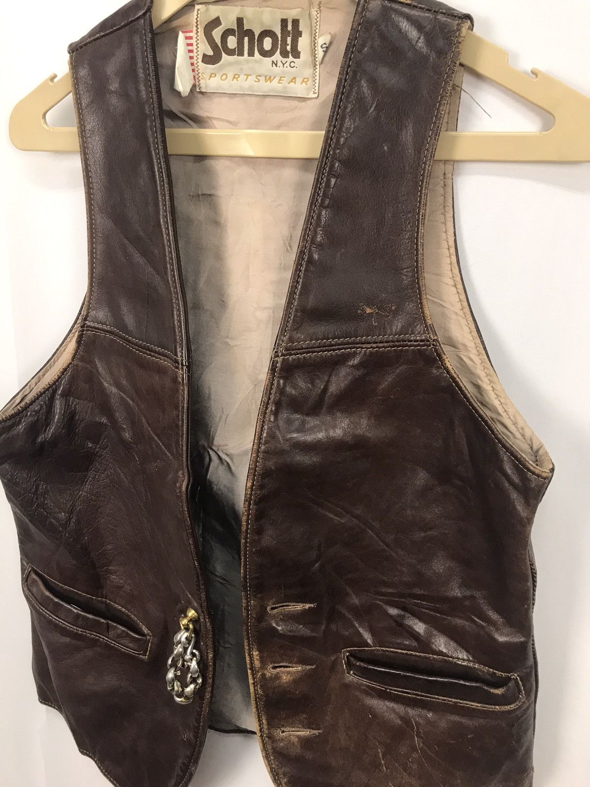 Leather × Schott × Vintage Vintage Schott leather vest distressed Size US S / EU 44-46 / 1 - 5 Thumbnail