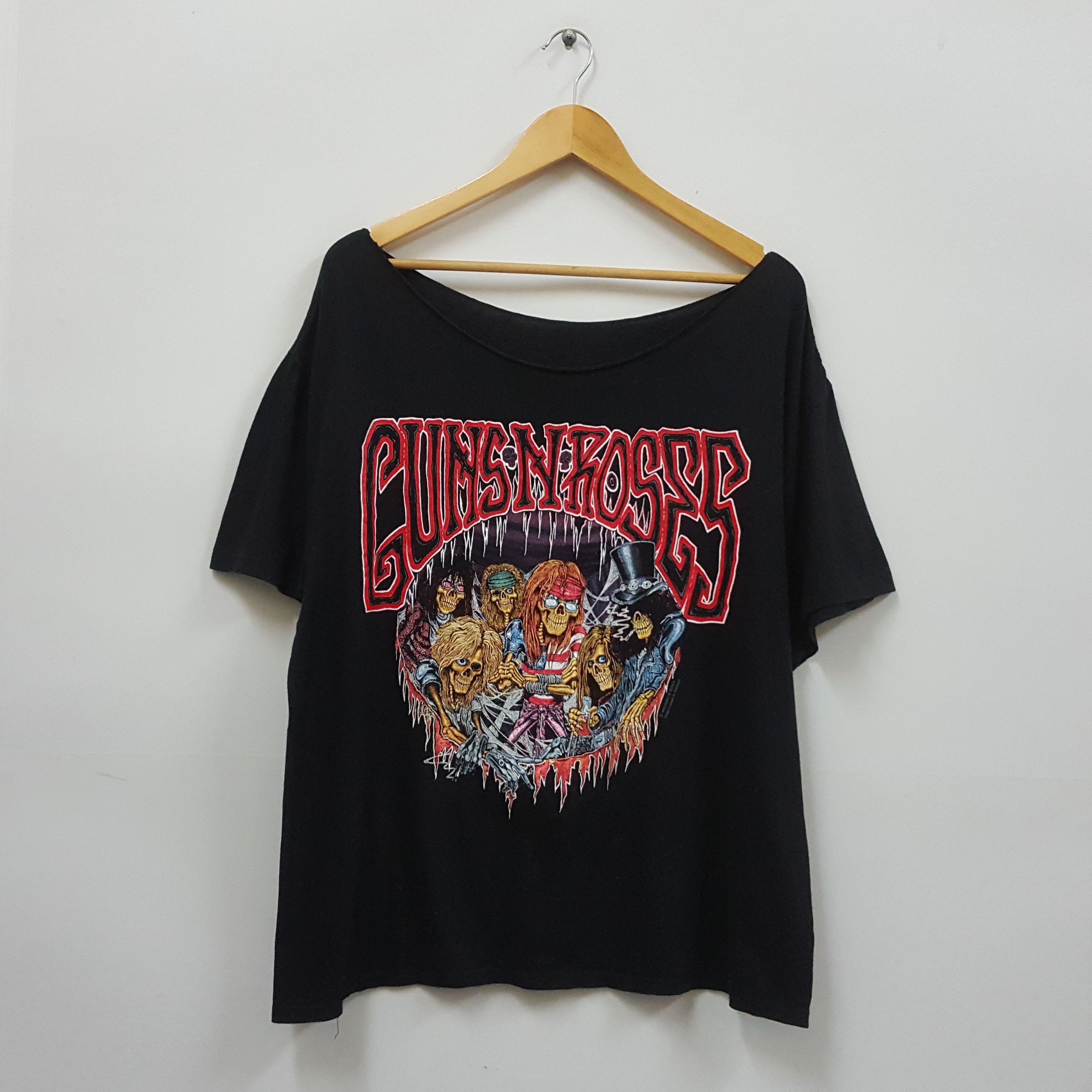 Band Tees × Guns N' Roses × Vintage Vintage 90's Gun N Roses American Rock Band Japan Tour Tees Size US L / EU 52-54 / 3 - 1 Thumbnail