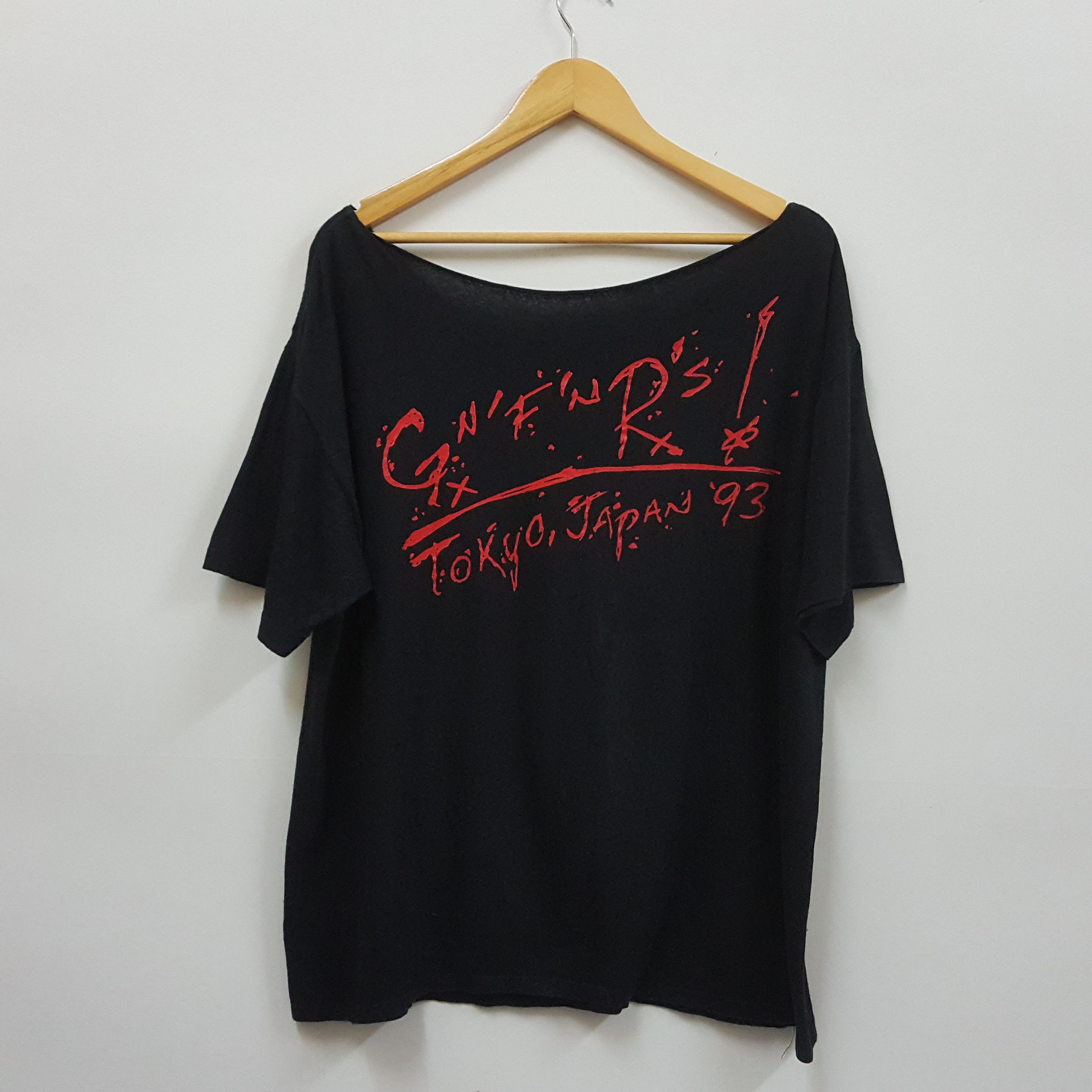 Band Tees × Guns N' Roses × Vintage Vintage 90's Gun N Roses American Rock Band Japan Tour Tees Size US L / EU 52-54 / 3 - 3 Thumbnail