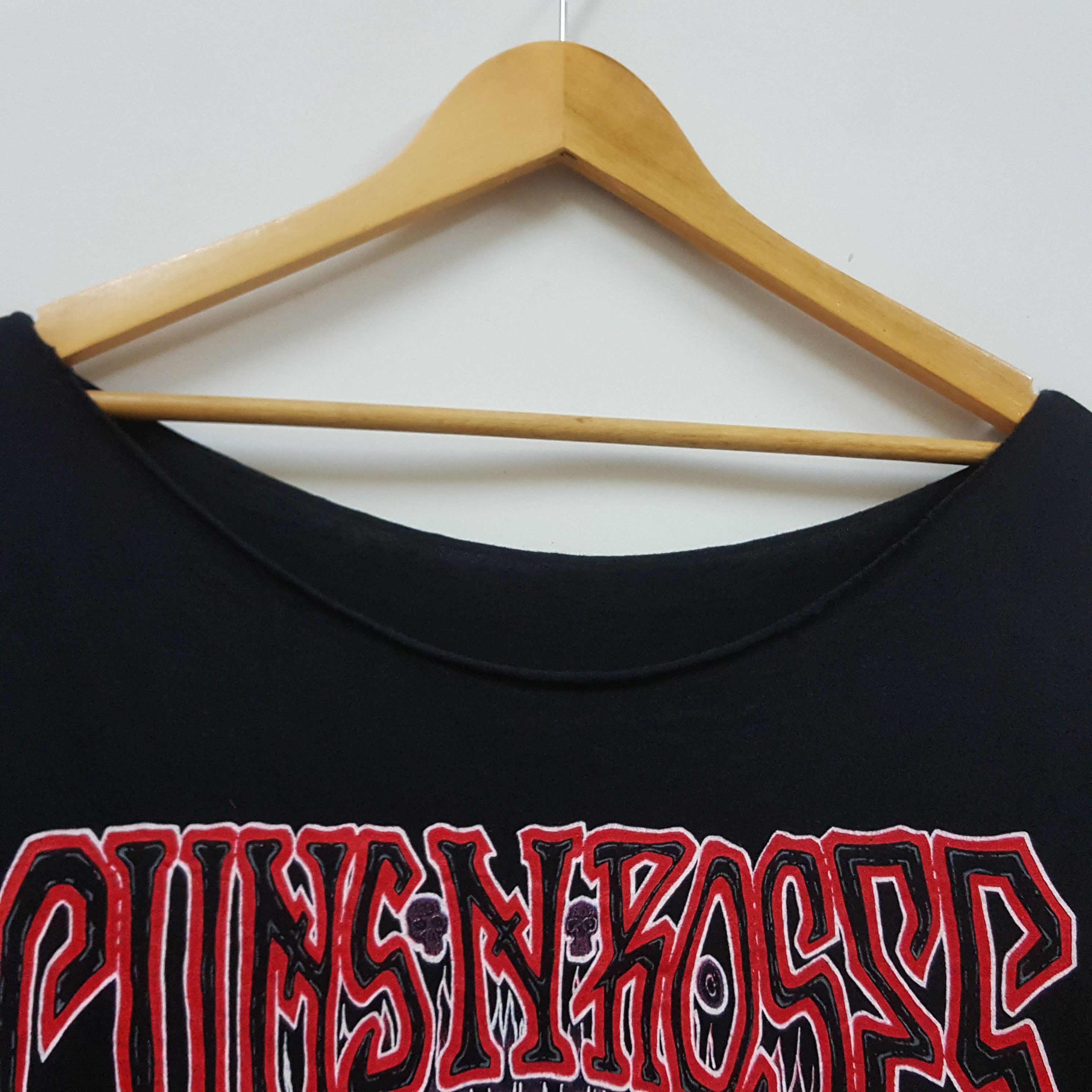 Band Tees × Guns N' Roses × Vintage Vintage 90's Gun N Roses American Rock Band Japan Tour Tees Size US L / EU 52-54 / 3 - 4 Thumbnail
