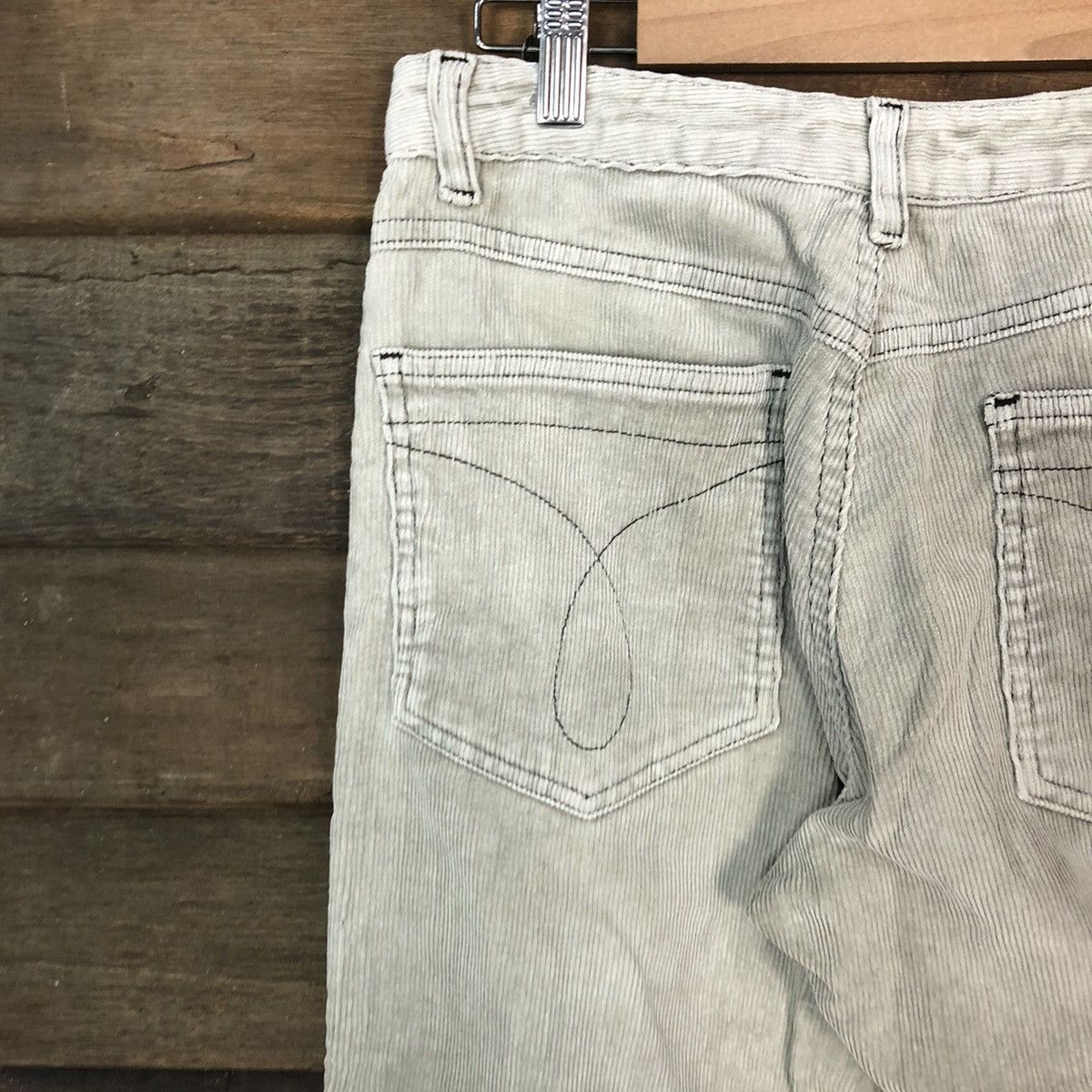 Calvin Klein Calvin Klein vintage White Conduroi Pants #7068 Size US 27 - 10 Thumbnail