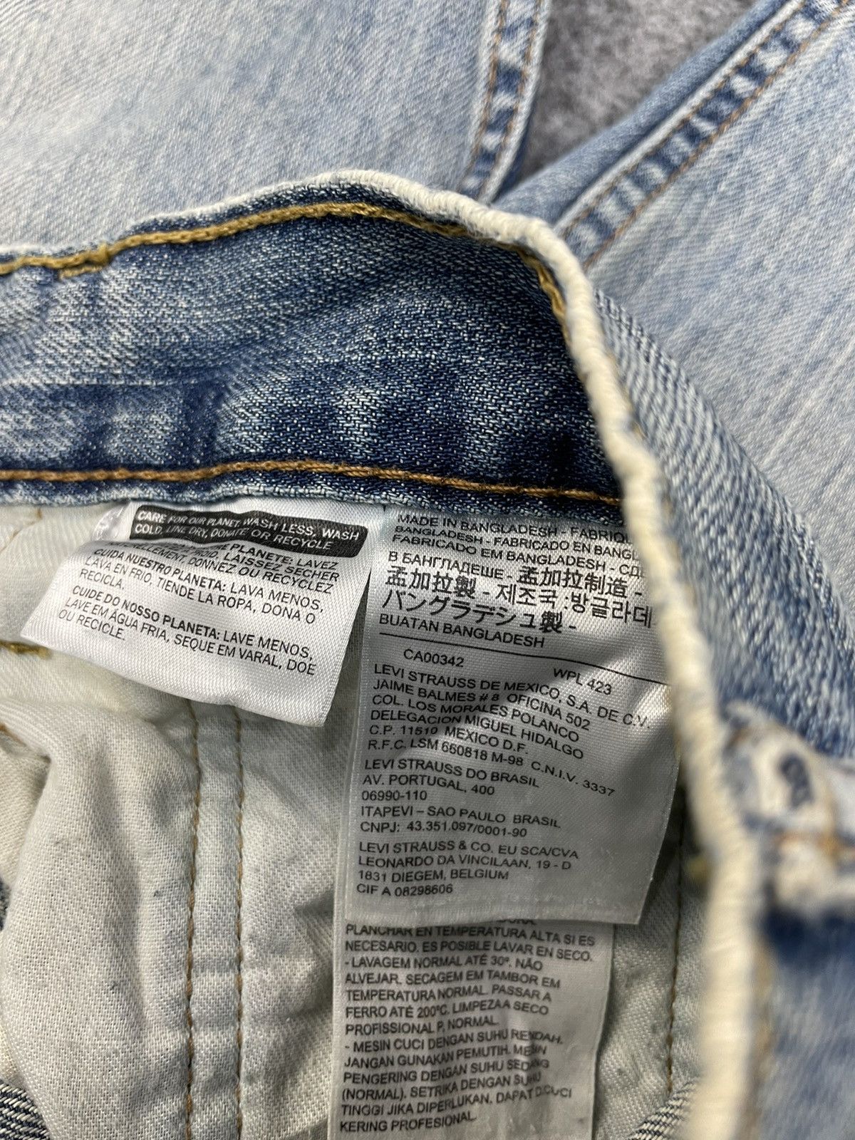 Levi's Vintage Levi's 569 Distressed Denim -wc043 Size US 33 - 7 Thumbnail