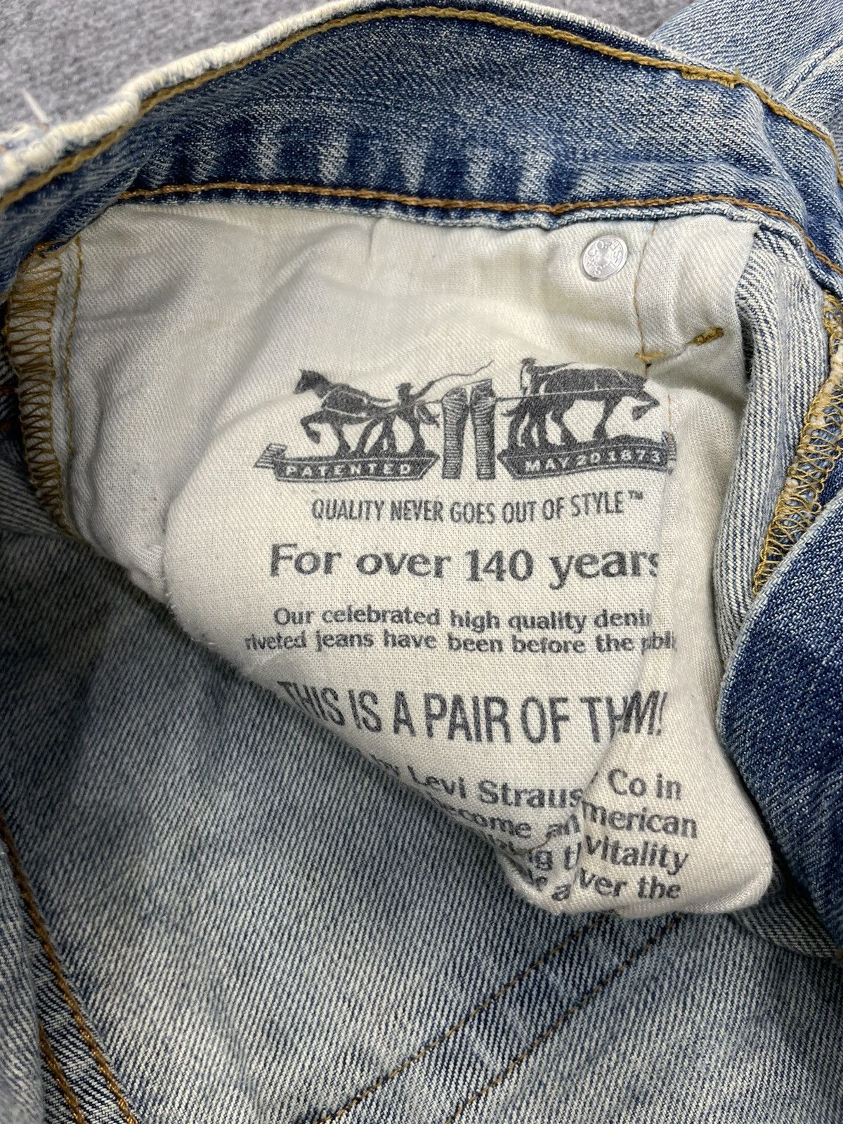 Levi's Vintage Levi's 569 Distressed Denim -wc043 Size US 33 - 8 Thumbnail