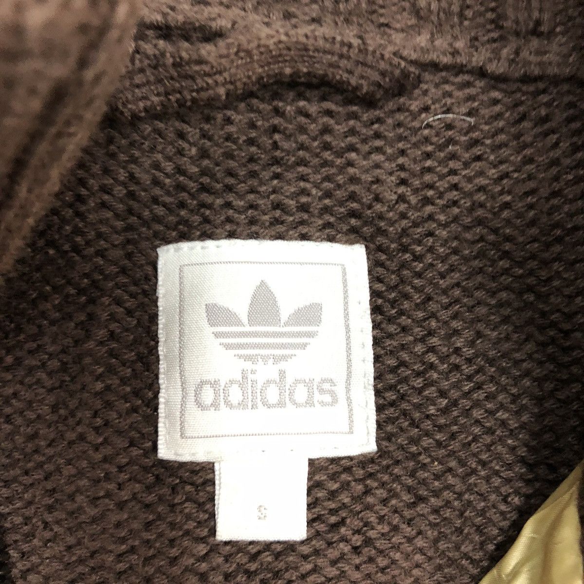 Adidas × Vintage Adidas Gold vintage logo sweater #5906 Size US S / EU 44-46 / 1 - 12 Thumbnail