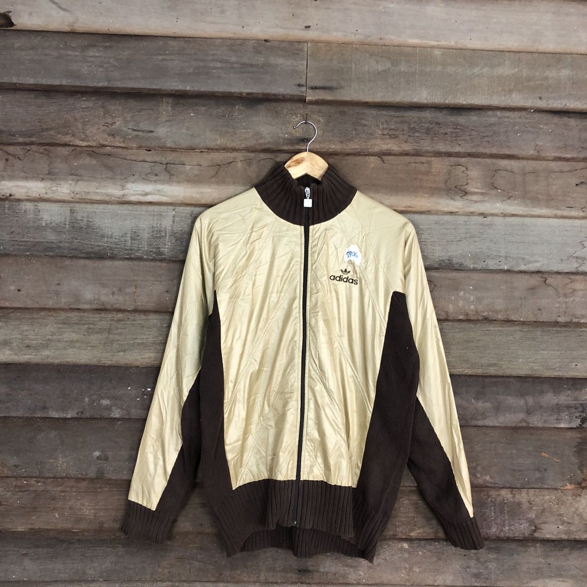 Adidas × Vintage Adidas Gold vintage logo sweater #5906 Size US S / EU 44-46 / 1 - 1 Thumbnail