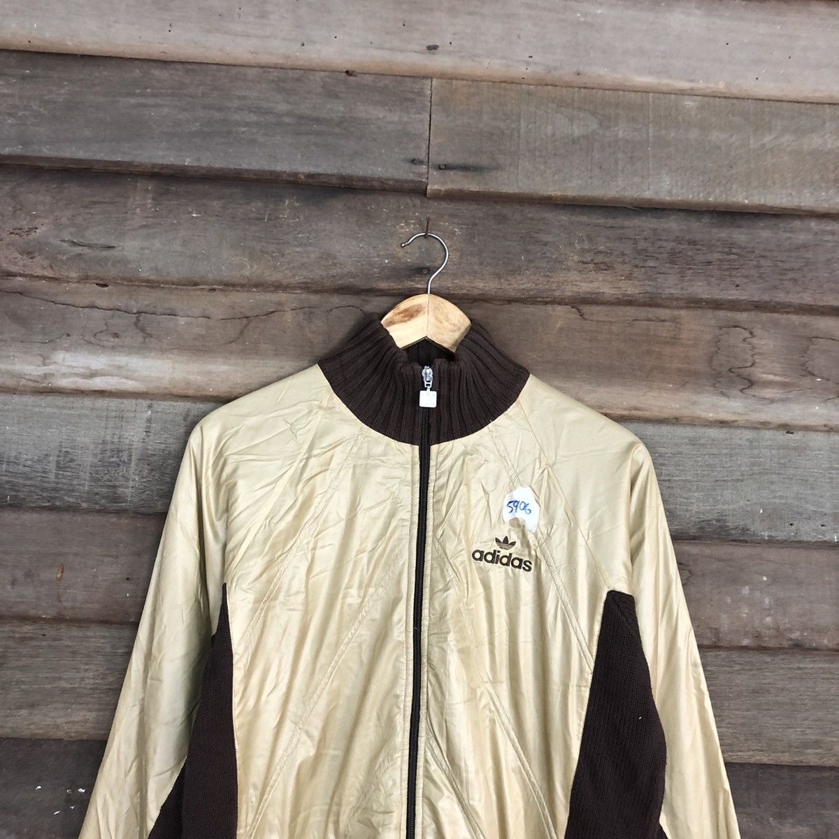 Adidas × Vintage Adidas Gold vintage logo sweater #5906 Size US S / EU 44-46 / 1 - 2 Thumbnail